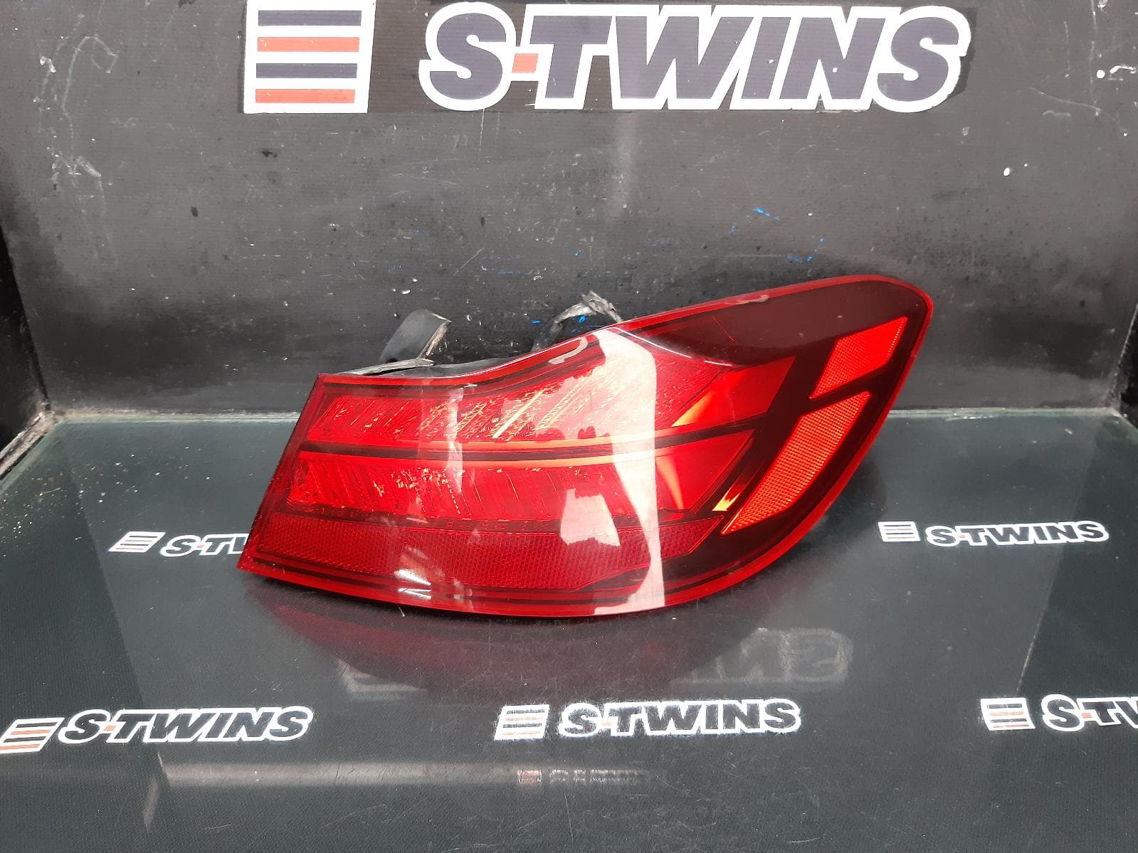 Used auto part listing image: 2022 KIA CERATO RIGHT TAILLIGHT BD, IN BODY, HATCH, NON LED TYPE, 09/18-09/24 0000355532