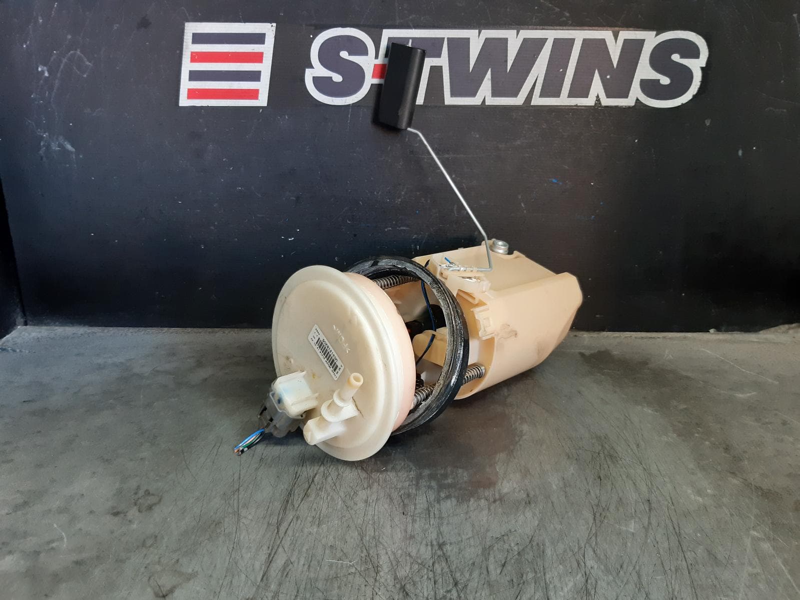 Used auto part listing image: 2013 NISSAN PULSAR FUEL PUMP PETROL, 1.8, B17/C12, 12/12-12/17 0000357869