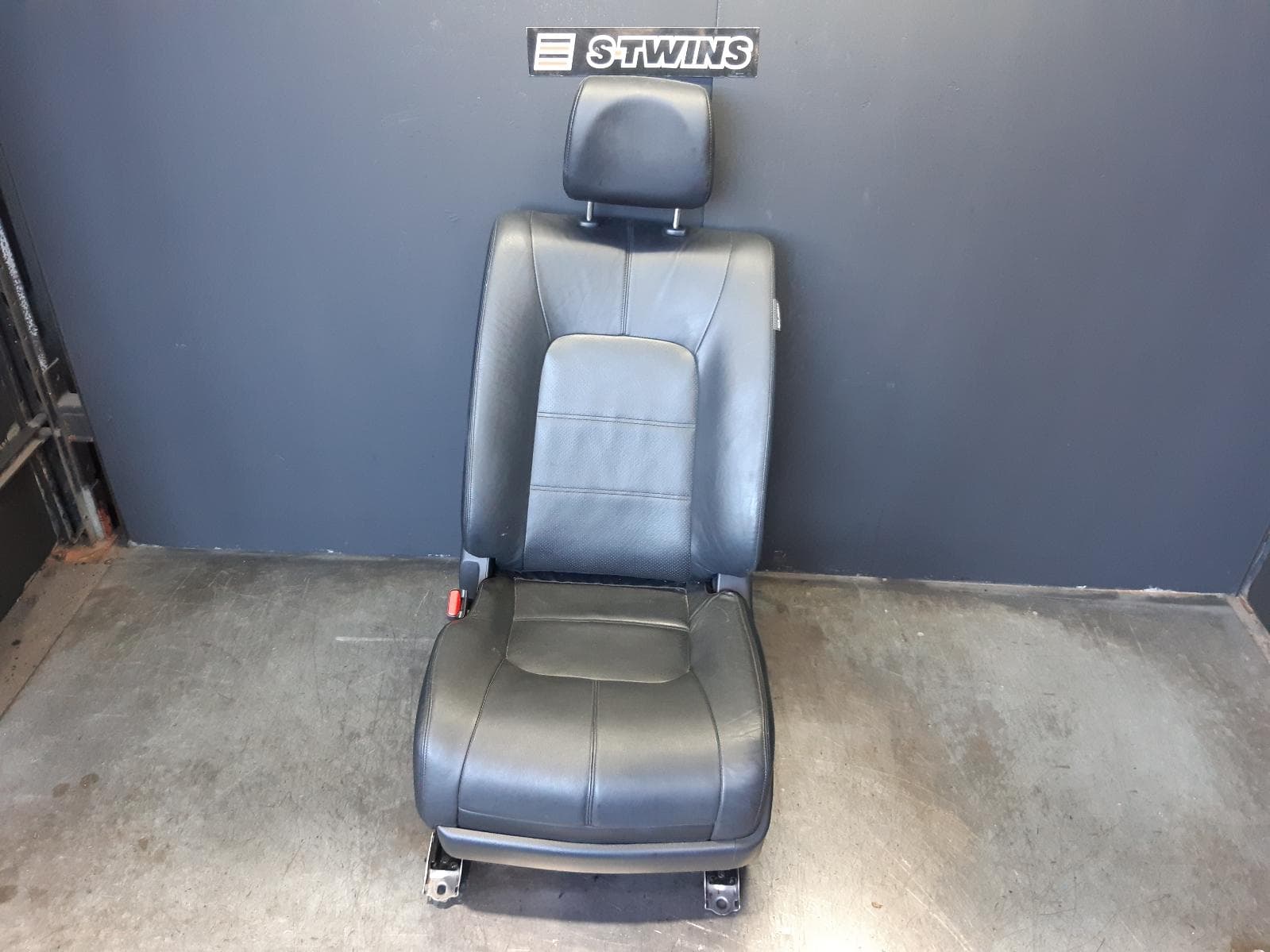 Used auto part listing image: 2014 NISSAN MURANO FRONT SEAT LH FRONT, Z51, LEATHER, BLACK, 12/08-01/15 0000356659