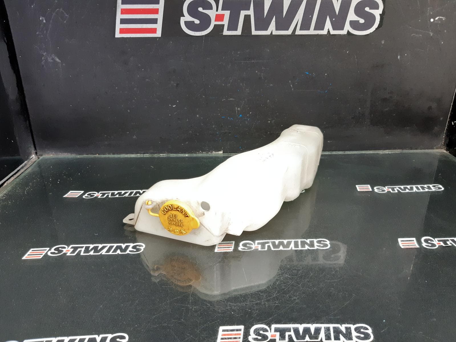 Used auto part listing image: 2018 SUBARU IMPREZA OVERFLOW BOTTLE G5, PETROL, 2.0, FB20, 11/16-09/23 0000357429