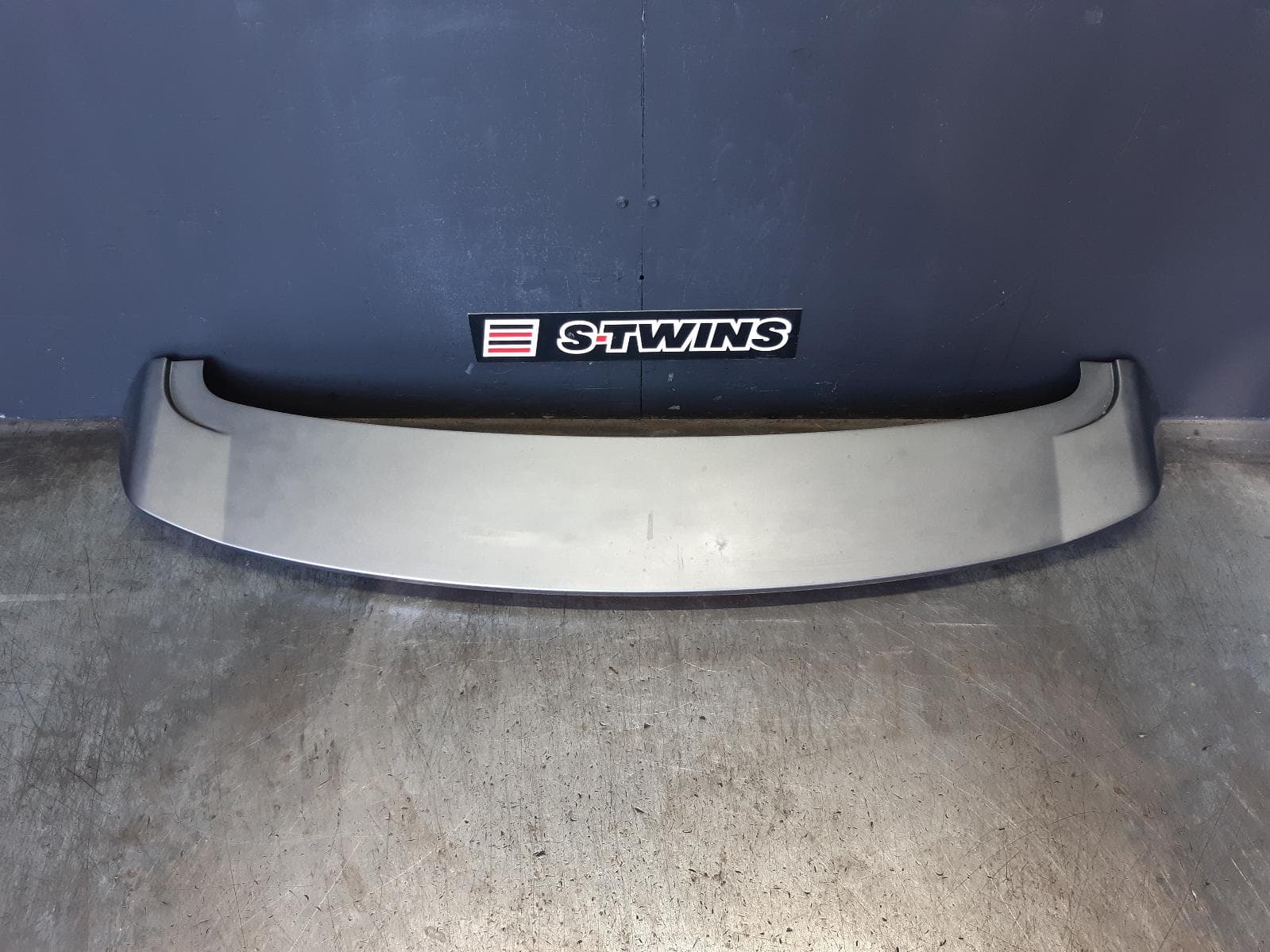 Used auto part listing image: 2012 HYUNDAI SANTA FE REAR SPOILER DM, 06/12-02/18 0000357316
