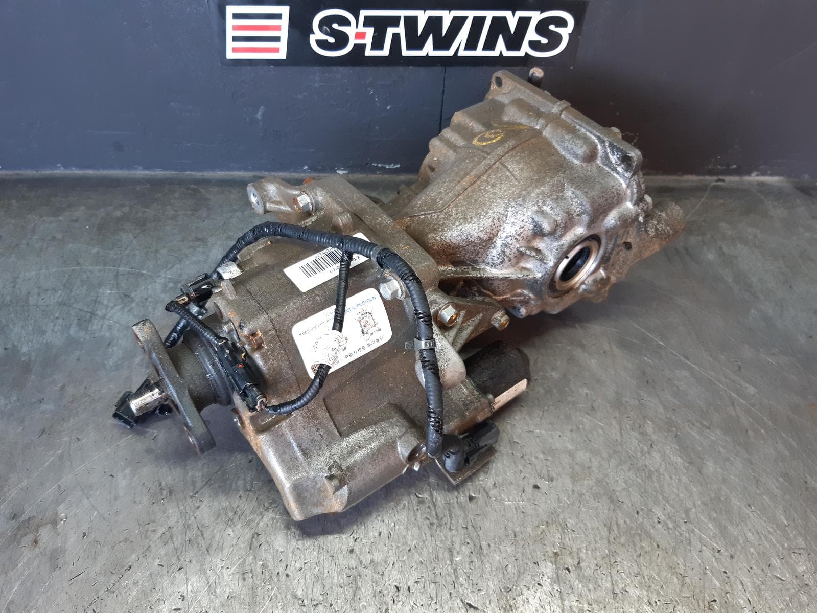 Used auto part listing image: 2012 HYUNDAI SANTA FE DIFFERENTIAL CENTRE 2.2, DIESEL, AUTO T/M, 3.195 RATIO, DM, 06/12-05/15 0000357452