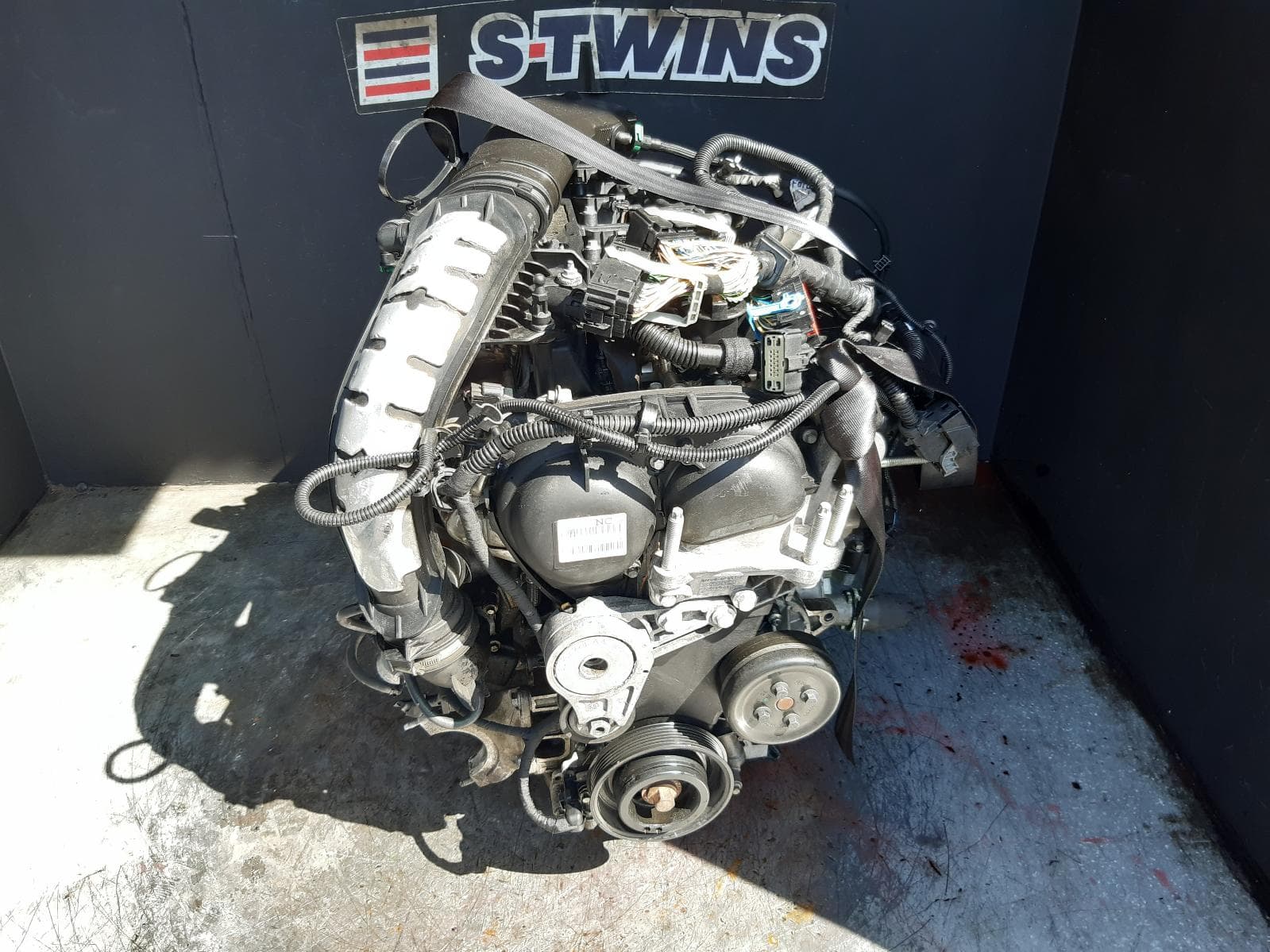 Used auto part listing image: 2013 FORD KUGA ENGINE PETROL, 1.6, ECOBOOST, NON SENSOR IN REAR OF CYL HEAD, TF, 11/12-07/13 0000357690