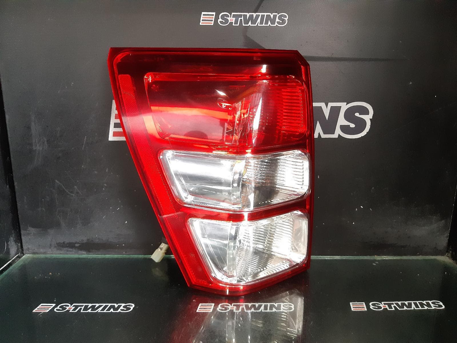 Used auto part listing image: 2011 SUZUKI VITARA LEFT TAILLIGHT GRAND VITARA, JB-JT, 5DR, 04/05-12/18 0000270967