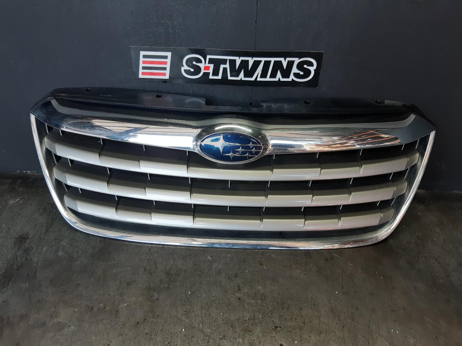 Used auto part listing image: 2012 SUBARU TRIBECA GRILLE B9, 10/07-01/14 0000358521
