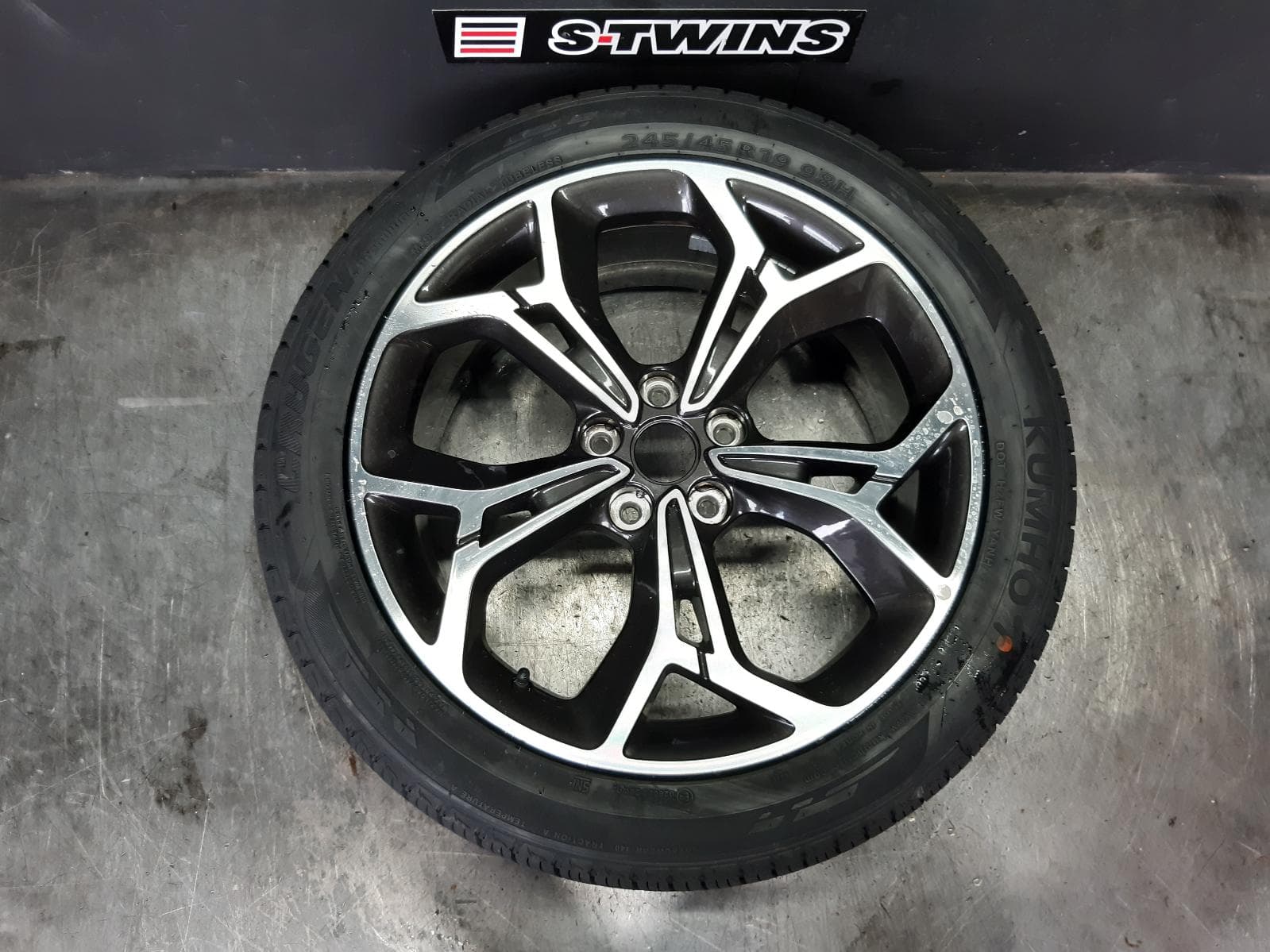 Used auto part listing image: NEW 2020 KIA SPORTAGE WHEEL MAG FACTORY, 19X7.5IN, QL, 07/18-08/21 0000359666