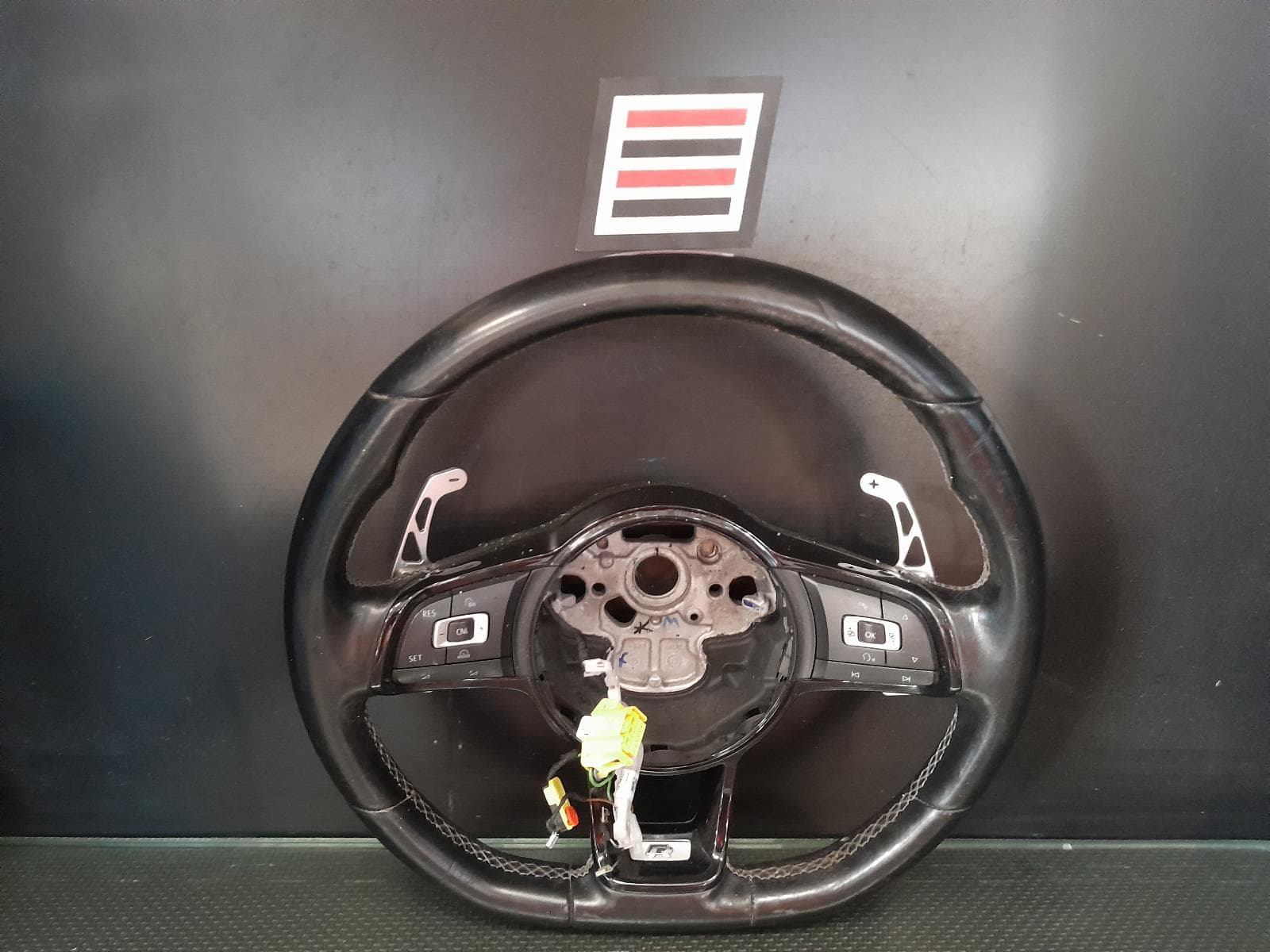 Used auto part listing image: 2015 VOLKSWAGEN GOLF STEERING WHEEL LEATHER, R, W/ ADAPTIVE CRUISE CONTROL TYPE, GEN 7, 11/12-01/17 0000357657