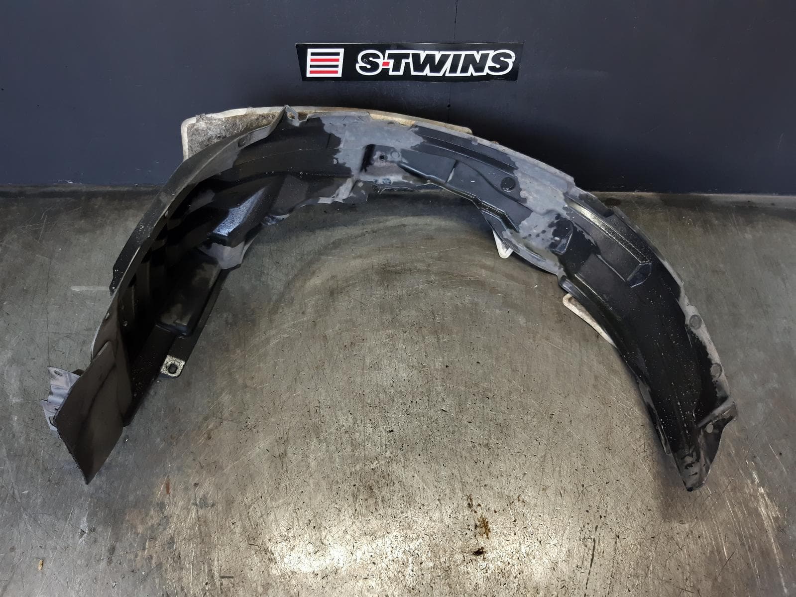 Used auto part listing image: 2016 MITSUBISHI ASX LEFT GUARD LINER FRONT, XB-XC, PETROL, 07/13-05/19 0000357835