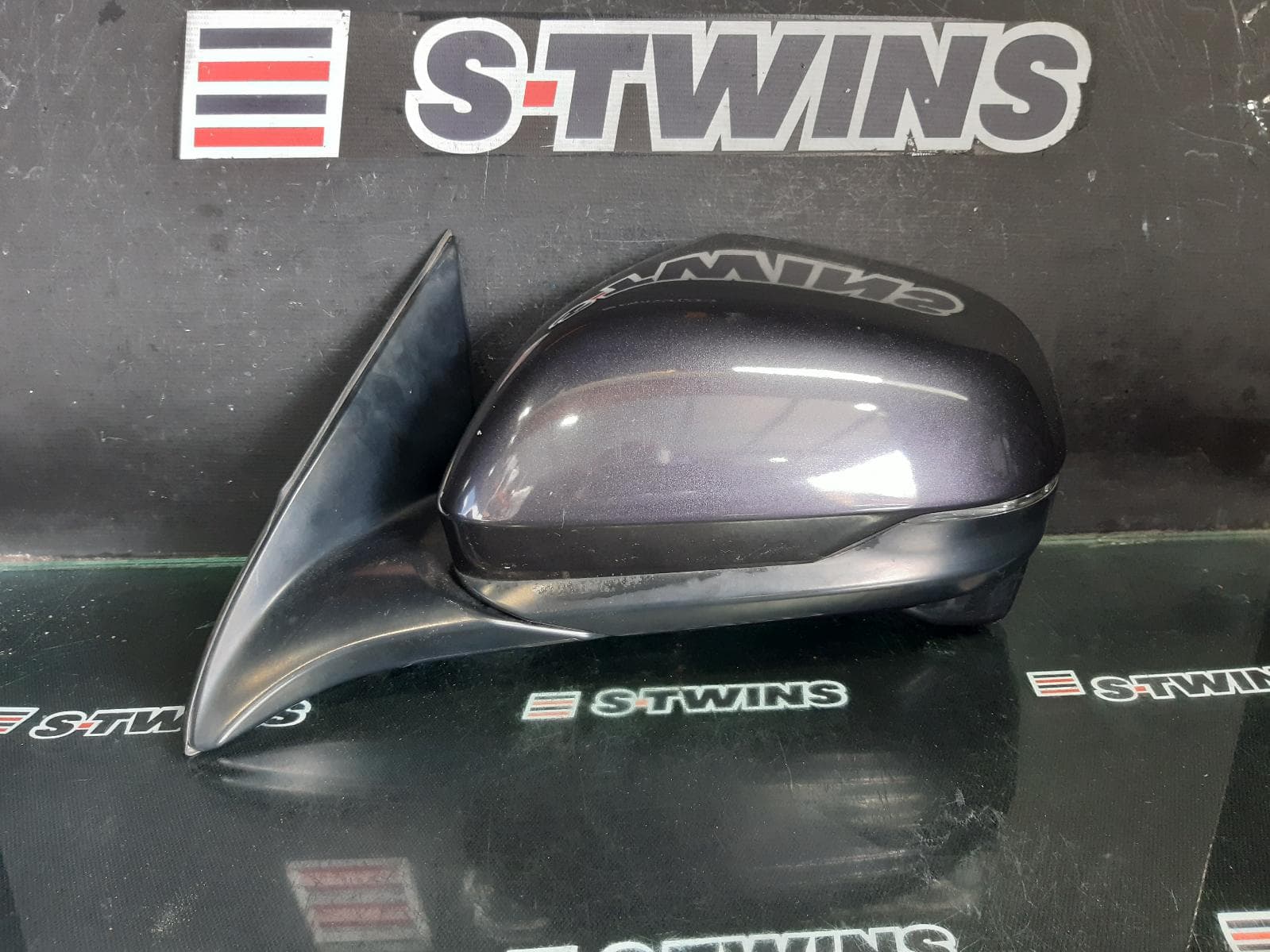Used auto part listing image: 2016 HONDA HRV LEFT DOOR MIRROR RU5, VTi-L, POWER FOLD, W/ CAMERA & AUTO DIP TYPE (17 WIRE), 12/14-06/18 0000358356