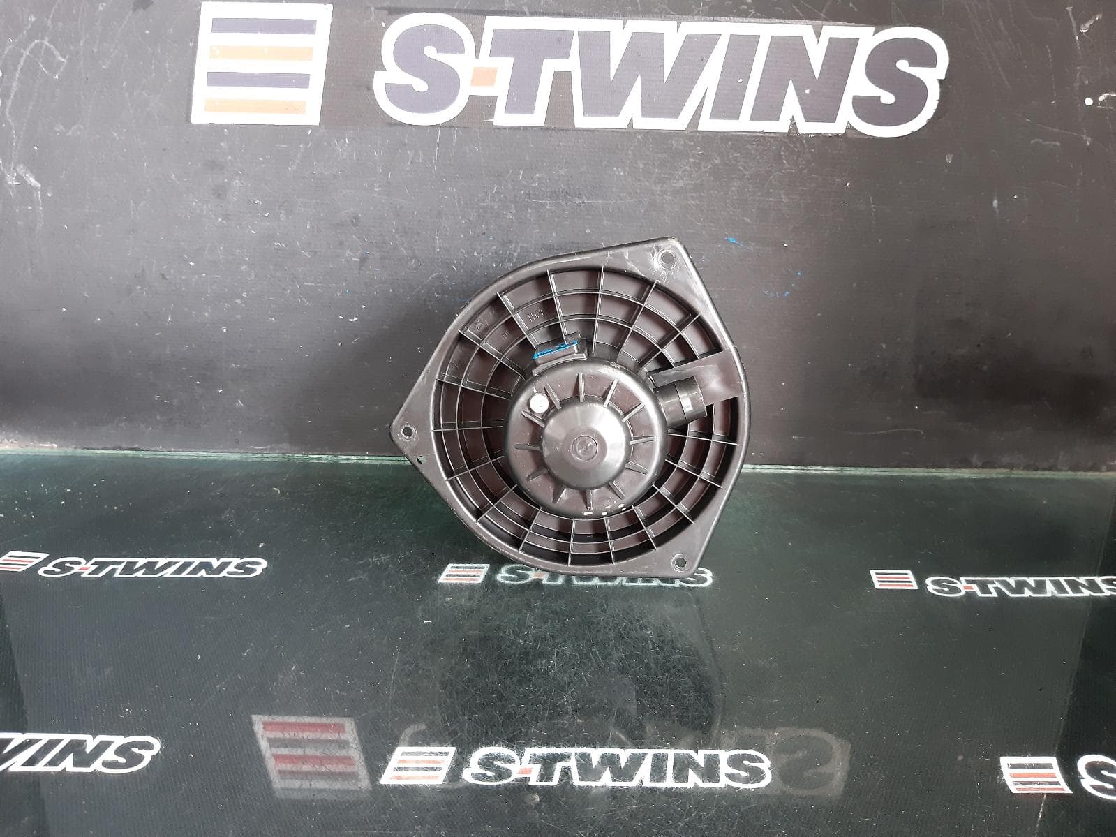 Used auto part listing image: 2008 MITSUBISHI LANCER HEATER FAN MOTOR CJ, 09/07-10/15 0000358272