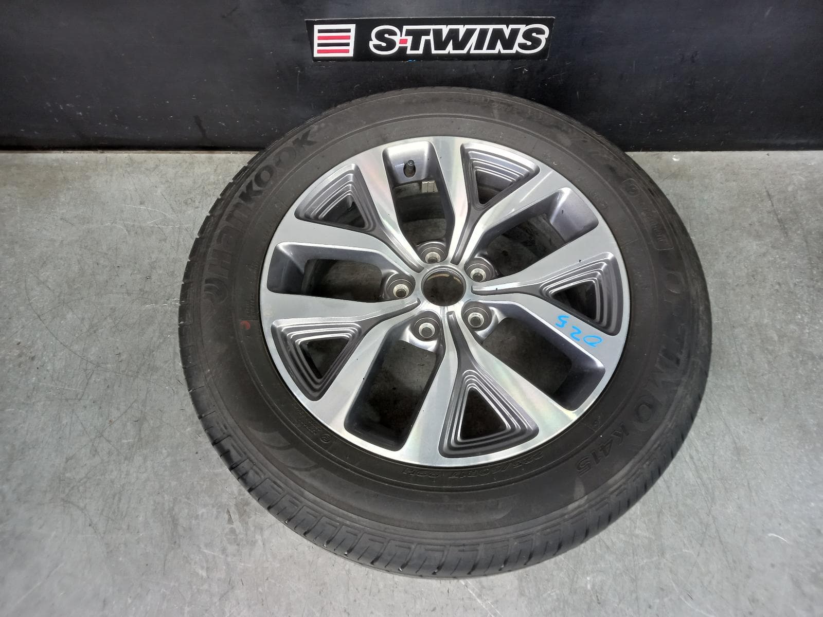 Used auto part listing image: 2015 KIA SPORTAGE WHEEL MAG FACTORY, 17X6.5IN, Si PREMIUM, SL, 05/10-10/15 0000360535