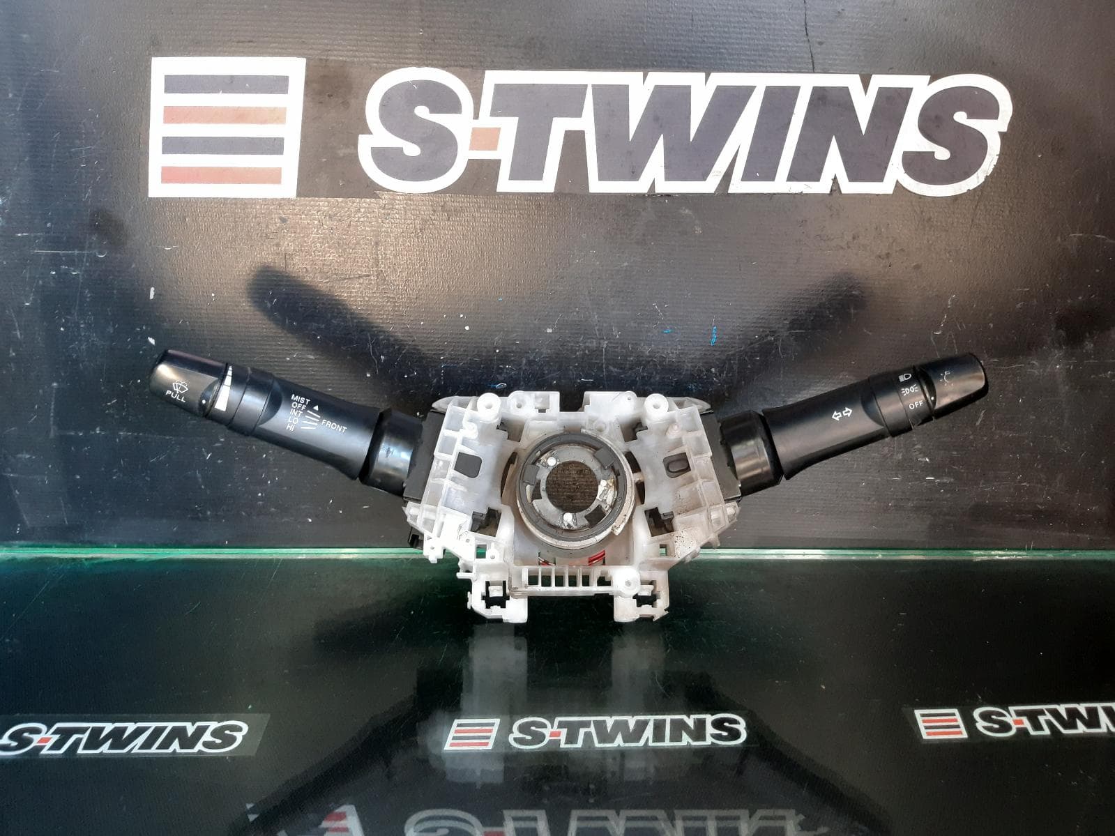 Used auto part listing image: 2010 MITSUBISHI TRITON COMBINATION SWITCH ASSY (FLASHER & WIPER), NON FOGLAMP TYPE, MN-ML,07/06-04/15 0000204950