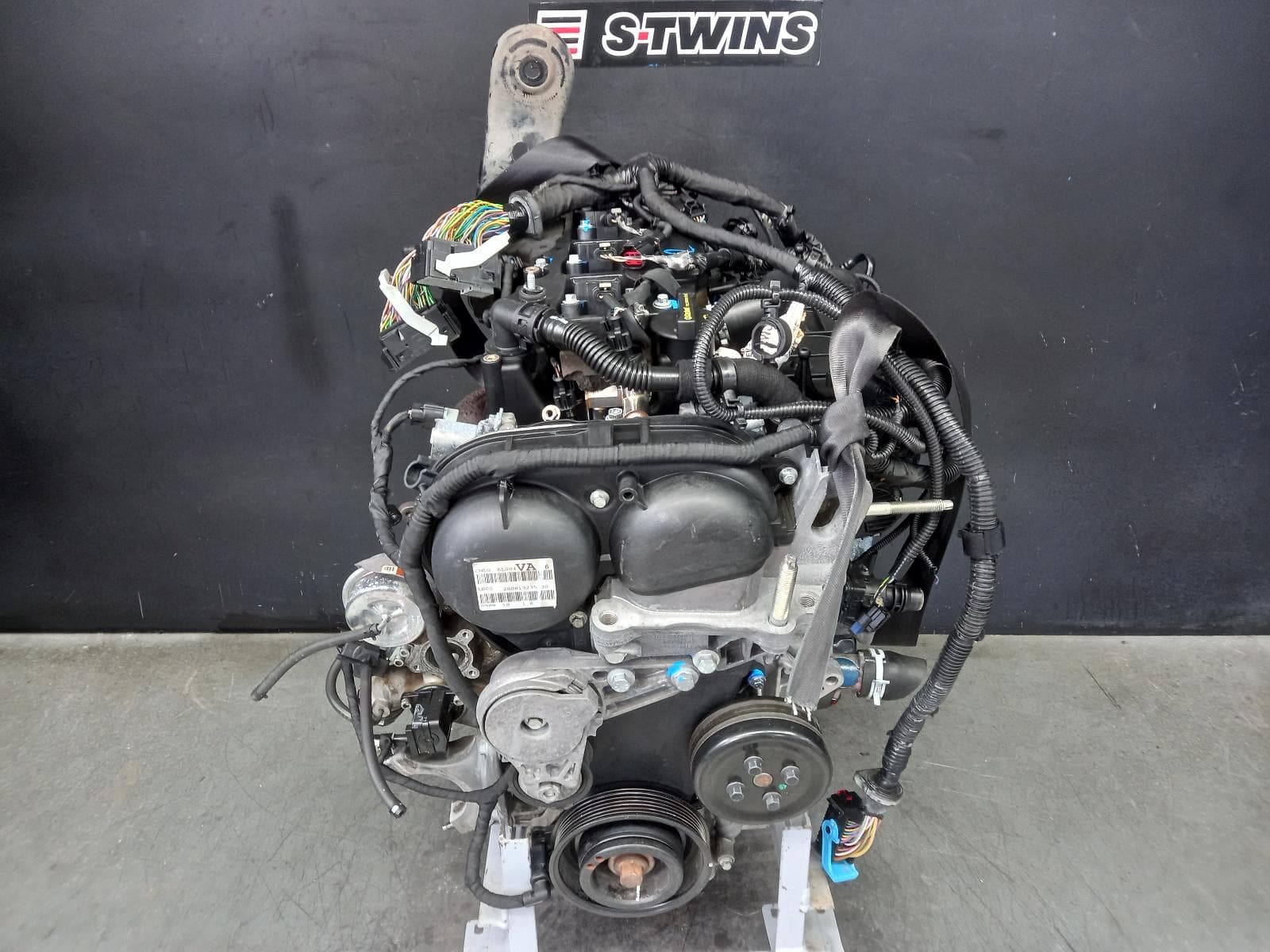 Used auto part listing image: 2013 FORD KUGA ENGINE PETROL, 1.6, ECOBOOST, NON SENSOR IN REAR OF CYL HEAD, TF, 11/12-07/13 0000360128