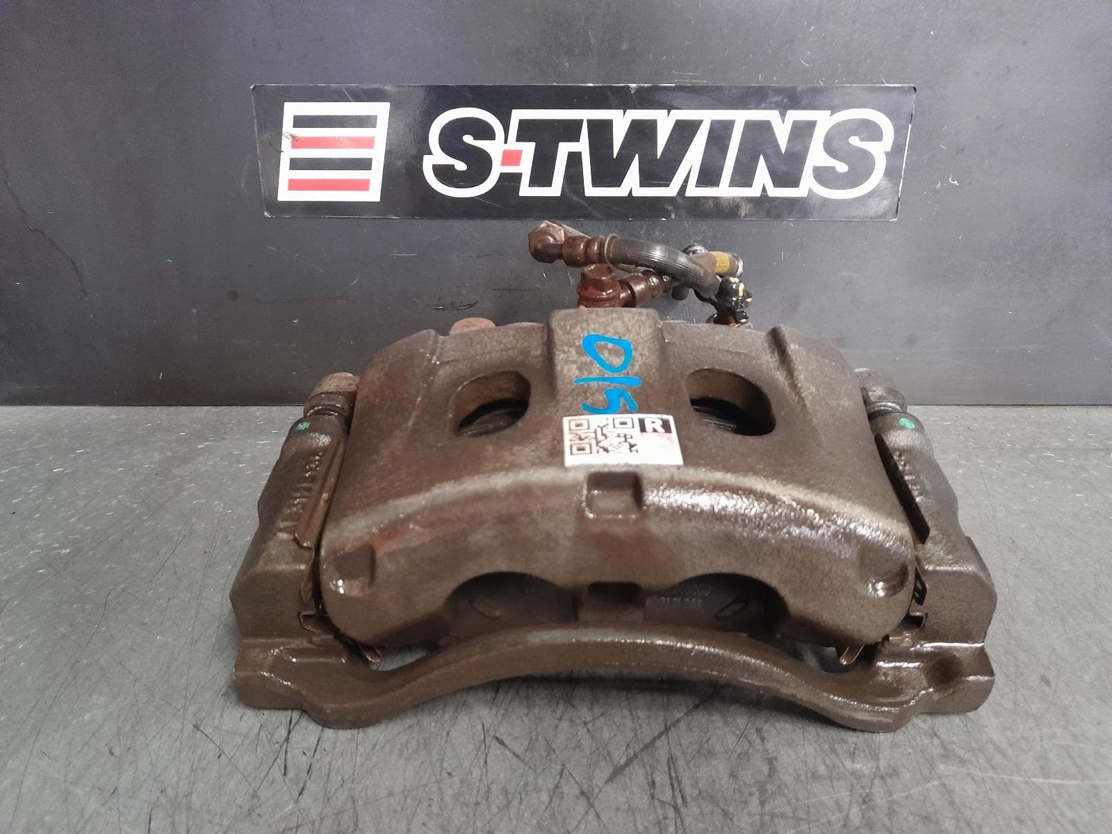 Used auto part listing image: 2015 MAZDA BT50 CALIPER RH FRONT, UP-UR, 4WD/2WD (HIGH RIDE), 10/11-06/20 0000360174