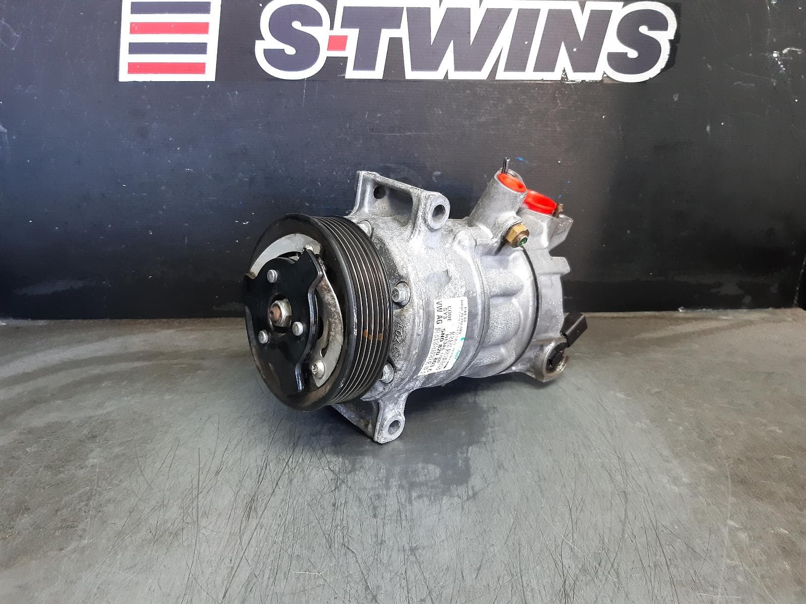 Used auto part listing image: 2012 VOLKSWAGEN POLO A C COMPRESSOR 6R, 1.6, DIESEL, TURBO, 05/10-05/14 0000359129