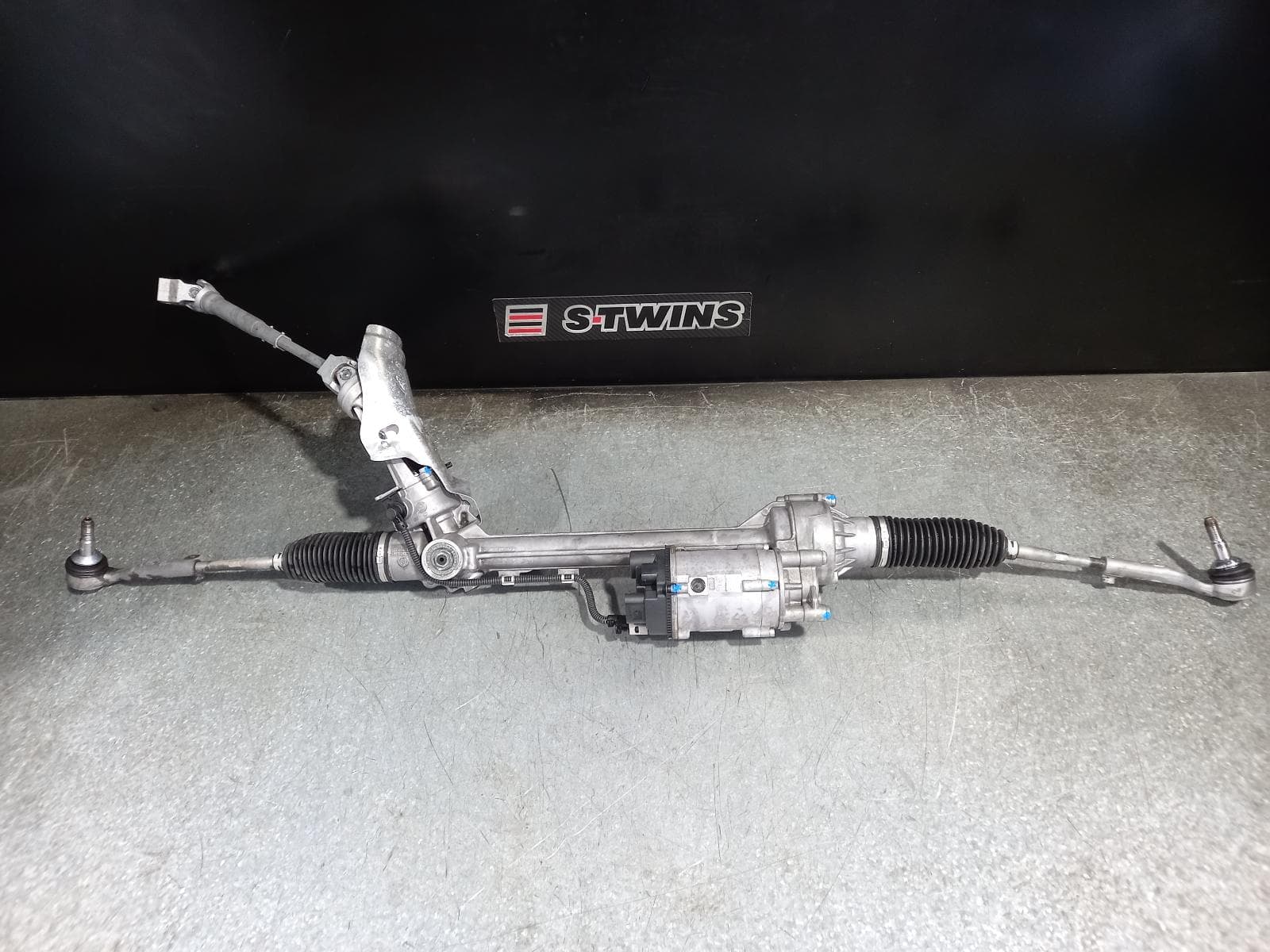 Used auto part listing image: 2014 BMW 3 SERIES STEERING BOX RACK F31, DIESEL, NON VARIABLE STEERING TYPE, 12/12-06/15 0000240402