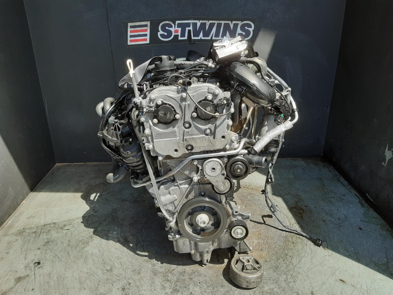 Used auto part listing image: 2013 MERCEDES B CLASS ENGINE PETROL, 1.6, TURBO, 90kW, NON CAMTRONIC TYPE, W246, B180/B200, 270.910 CODE, 07/11-02/19 0000233597