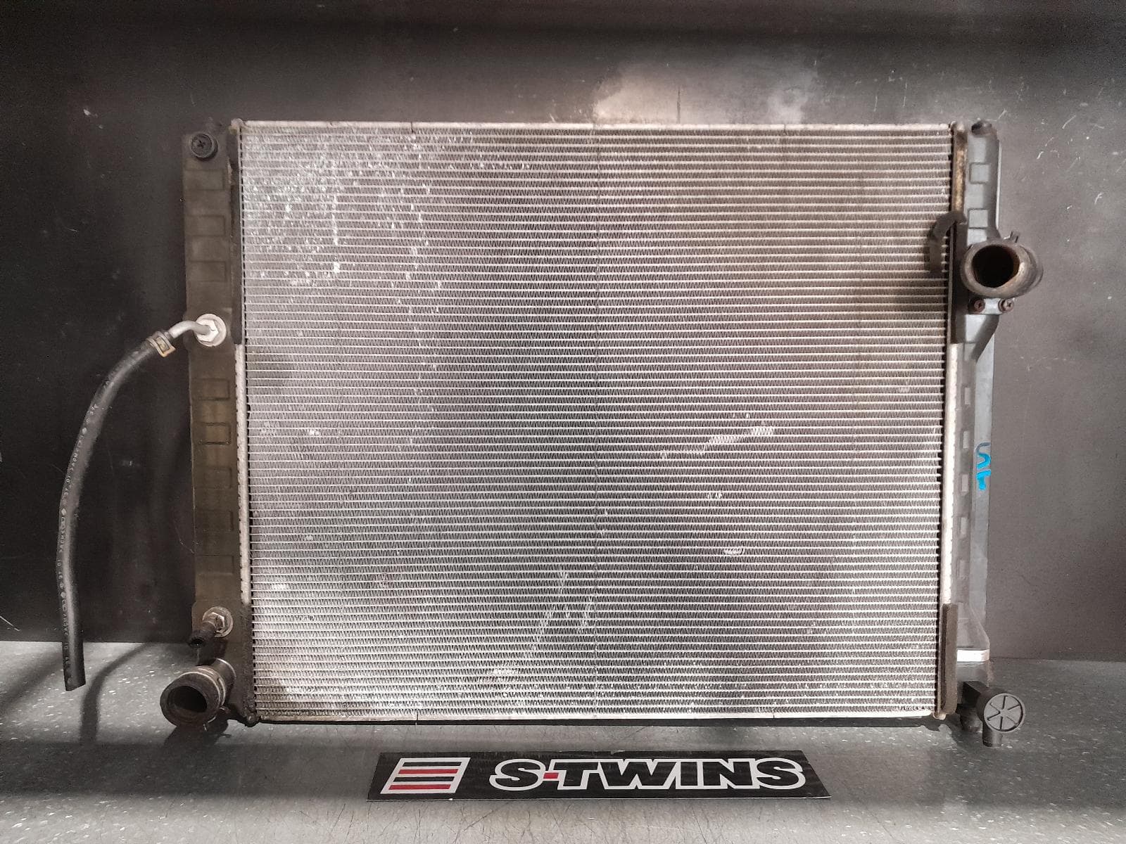 Used auto part listing image: 2013 INFINITI QX70 RADIATOR S51, 10/13-12/19 0000340681