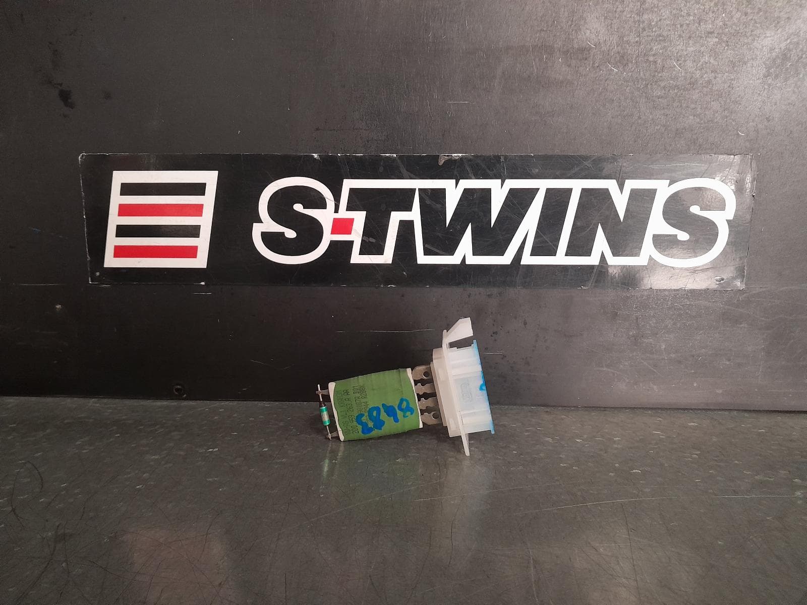 Used auto part listing image: 2021 SKODA SCALA FAN SPEED RESISTOR NW, NON CLIMATE CONTROL TYPE, 05/20- 0000349112