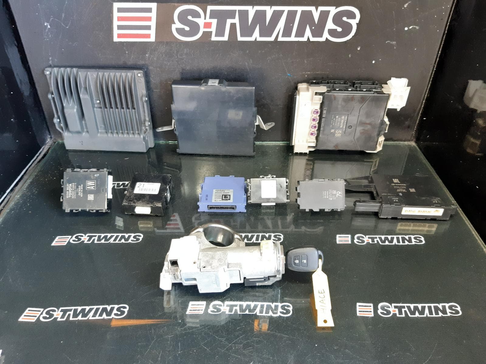 Used auto part listing image: 2020 TOYOTA HIACE ENGINE ECU, 2.8, DIESEL, SEC SET (ECU/IMM/READER/KEY), 300 SERIES, 02/19- 0000347500