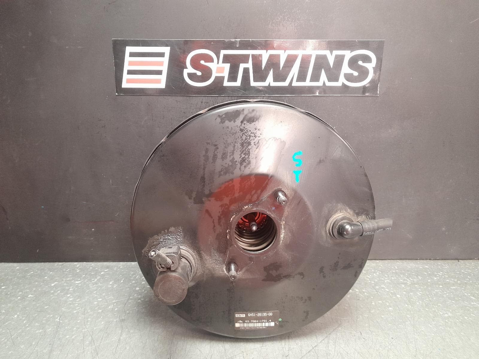 Used auto part listing image: 2008 VOLVO C30 BRAKE BOOSTER 04/07-07/13 0000356058
