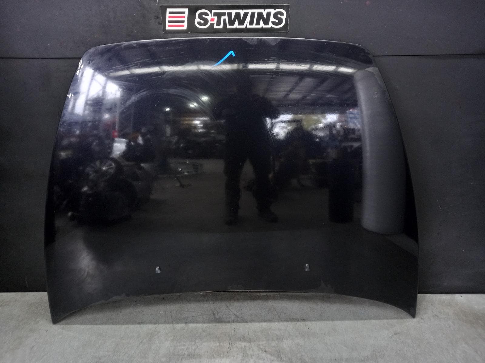 Used auto part listing image: 2008 VOLVO C30 BONNET 04/07-07/13 0000349489
