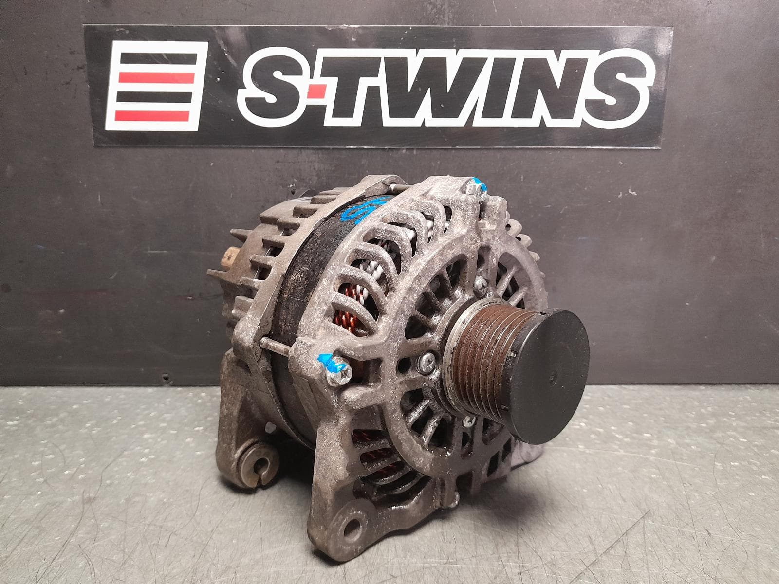 Used auto part listing image: 2017 RENAULT MASTER ALTERNATOR DIESEL, 2.3, MITSUBISHI BRAND, 185 AMP, X62, 09/11- 0000354242