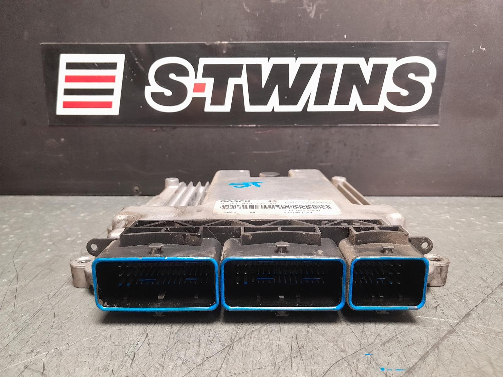 Used auto part listing image: 2017 RENAULT MASTER ENGINE ECU, 2.3, DIESEL, FWD, ECU ONLY, X62, 09/11- 0000354246