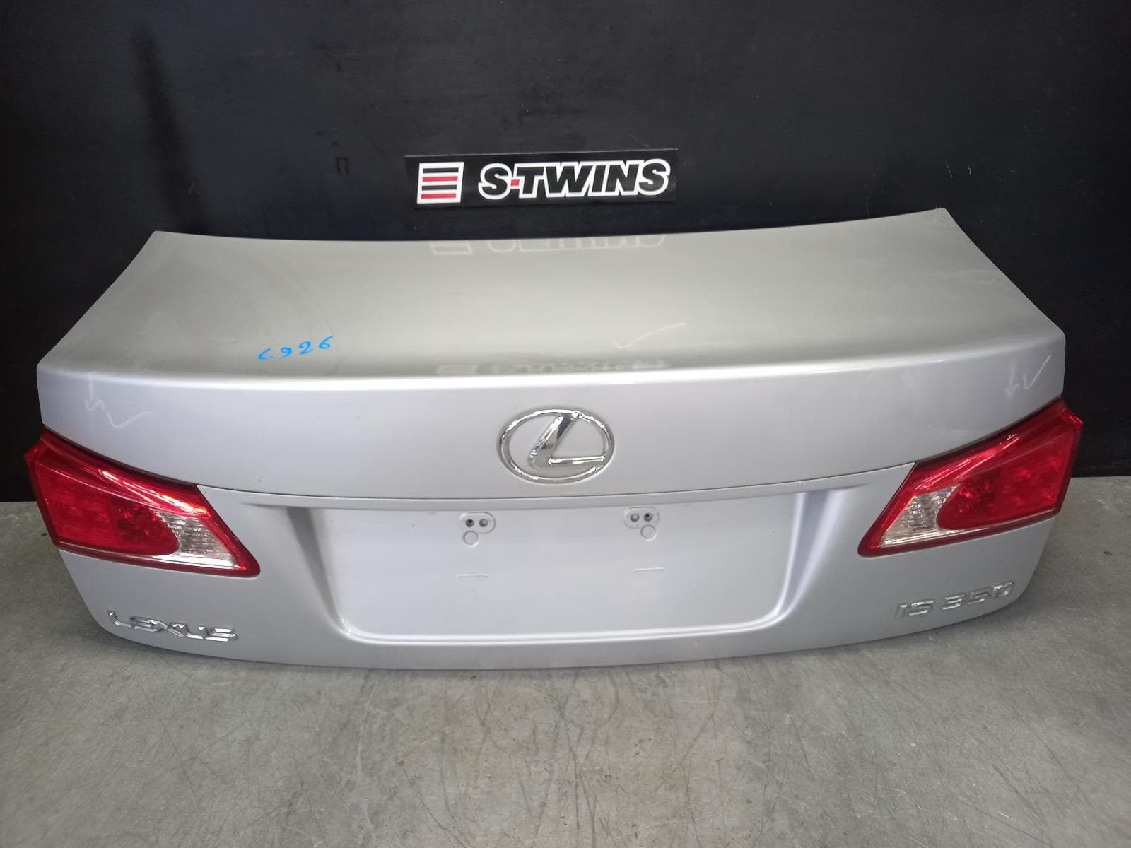 Used auto part listing image: 2011 LEXUS IS250/IS250C BOOTLID TAILGATE BOOTLID, IS250/IS350, GSE20R/GSE21R, SEDAN, NON SPOILER, W/ REVERSE CAMERA TYPE, 10/10-06/13 0000338762