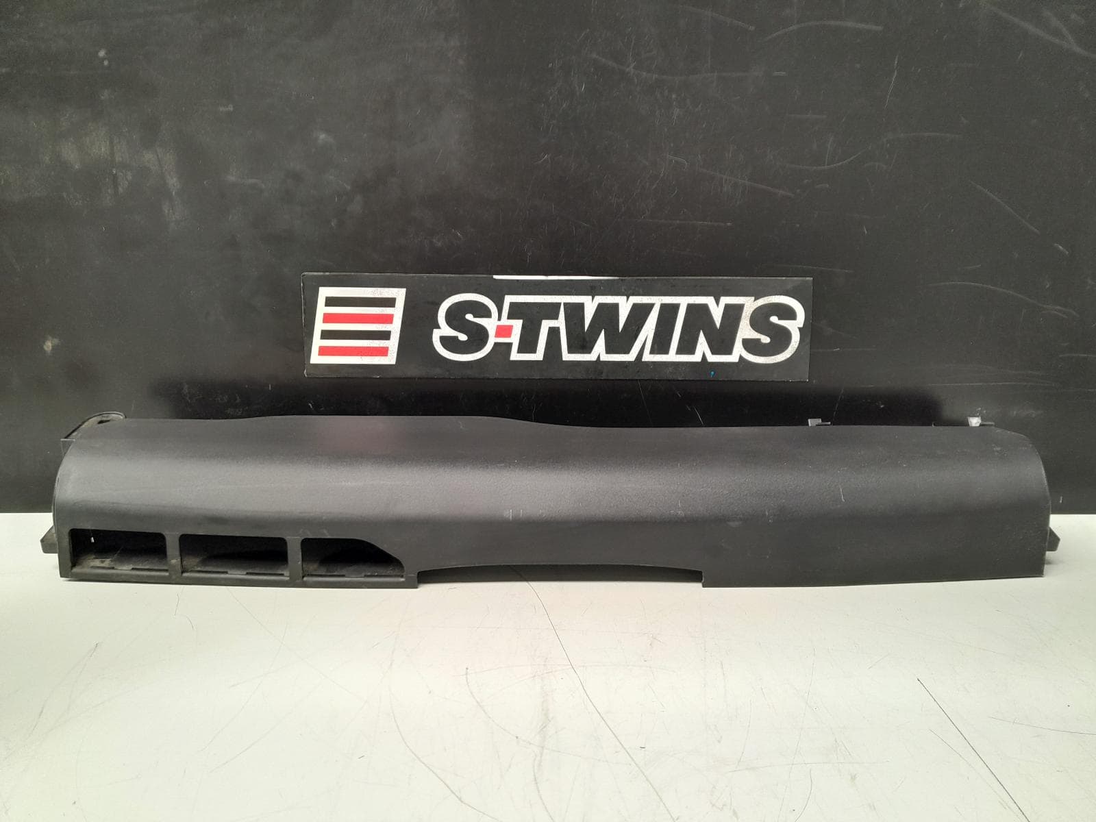 Used auto part listing image: 2021 SKODA SCALA AIR CLEANER BOX AIR CLEANER, 1.5, PETROL, DADA/DPCA CODE, NW, 05/20- 0000311857