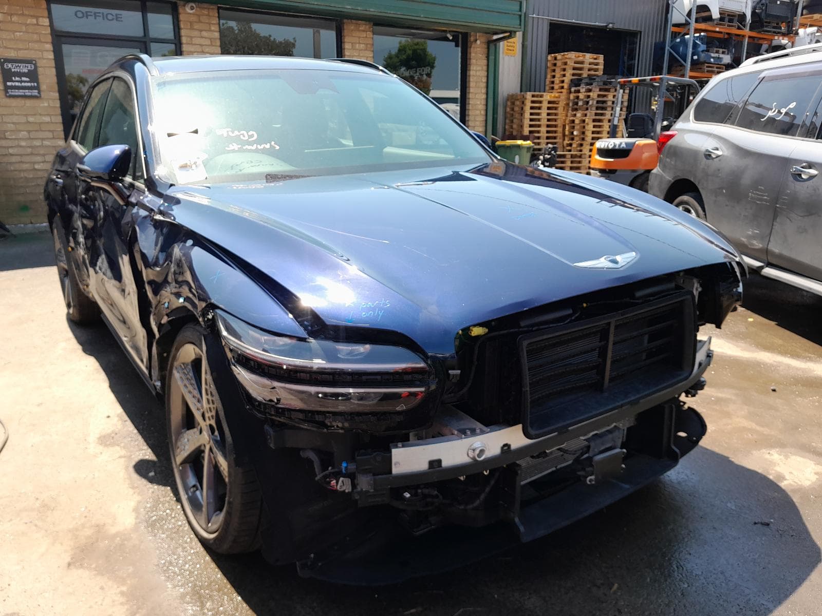 2021 GENESIS GV70 5