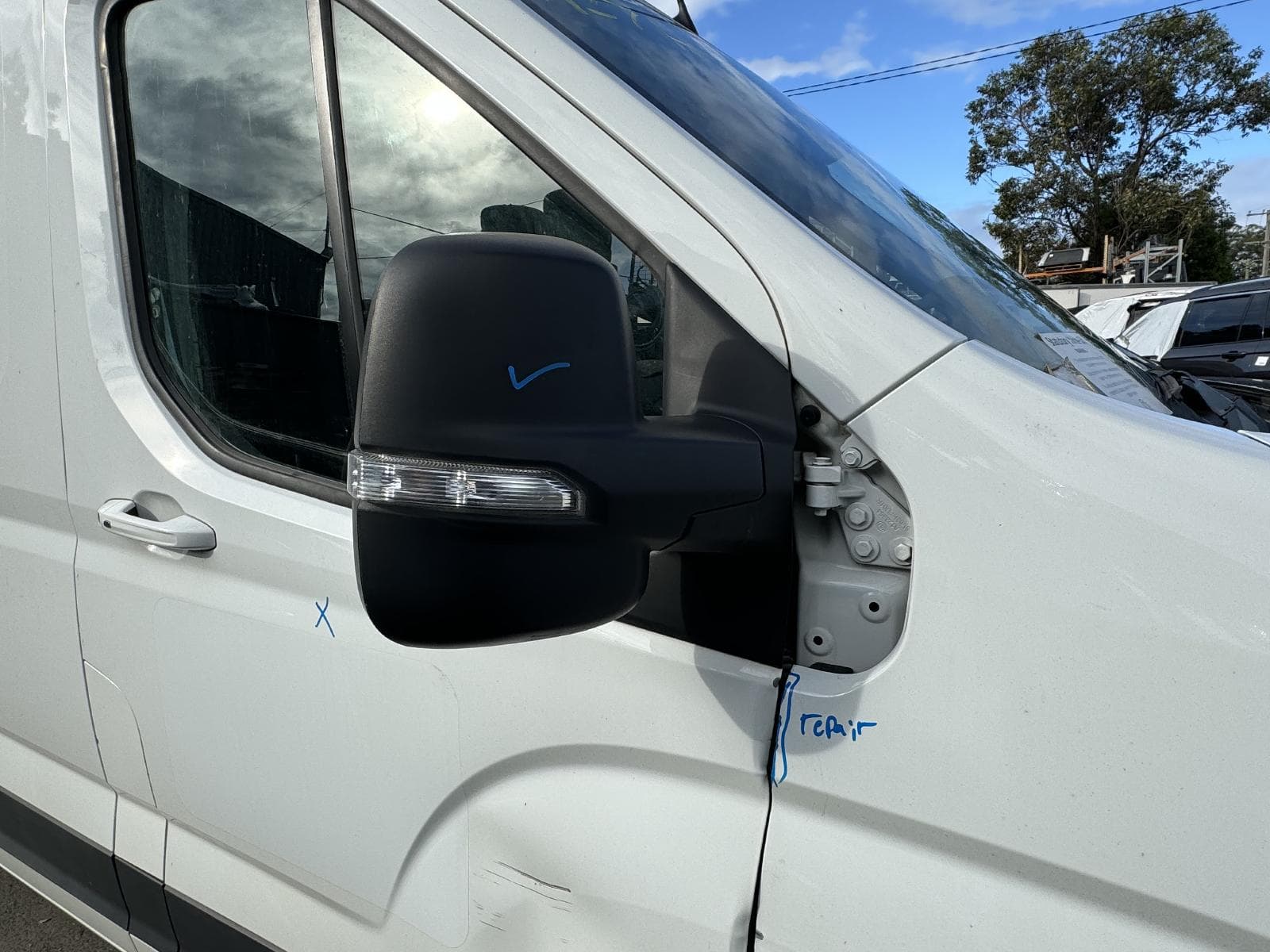 2021 LDV DELIVER 9 13