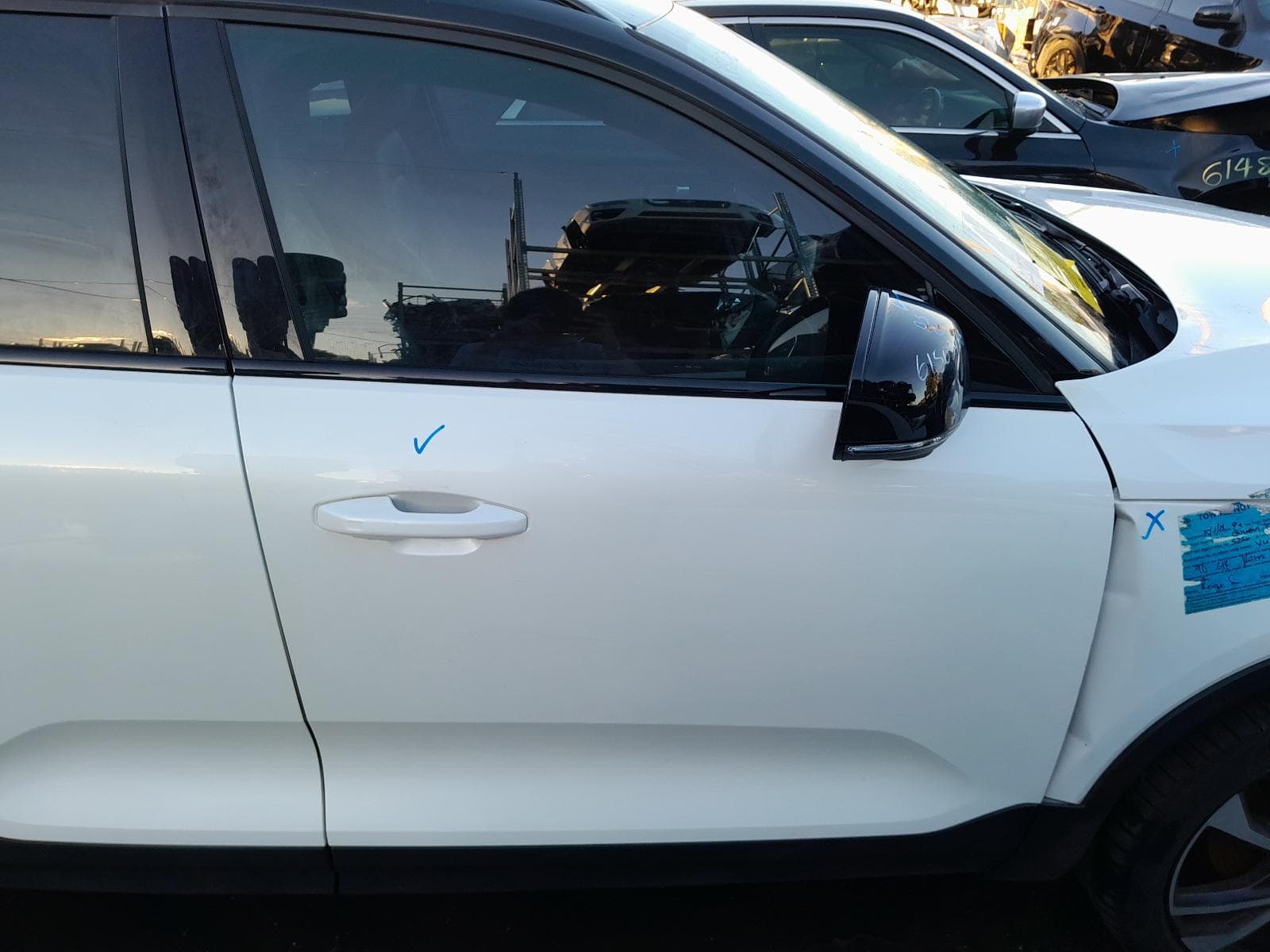 2019 VOLVO XC40 15
