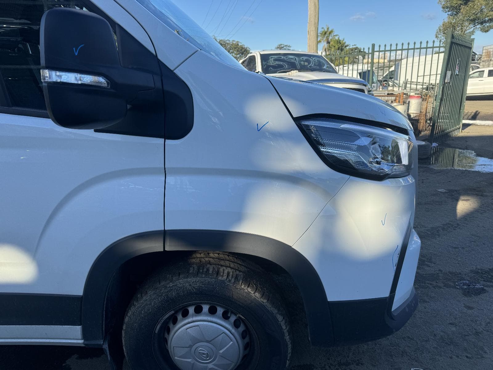 2022 LDV DELIVER 9 11