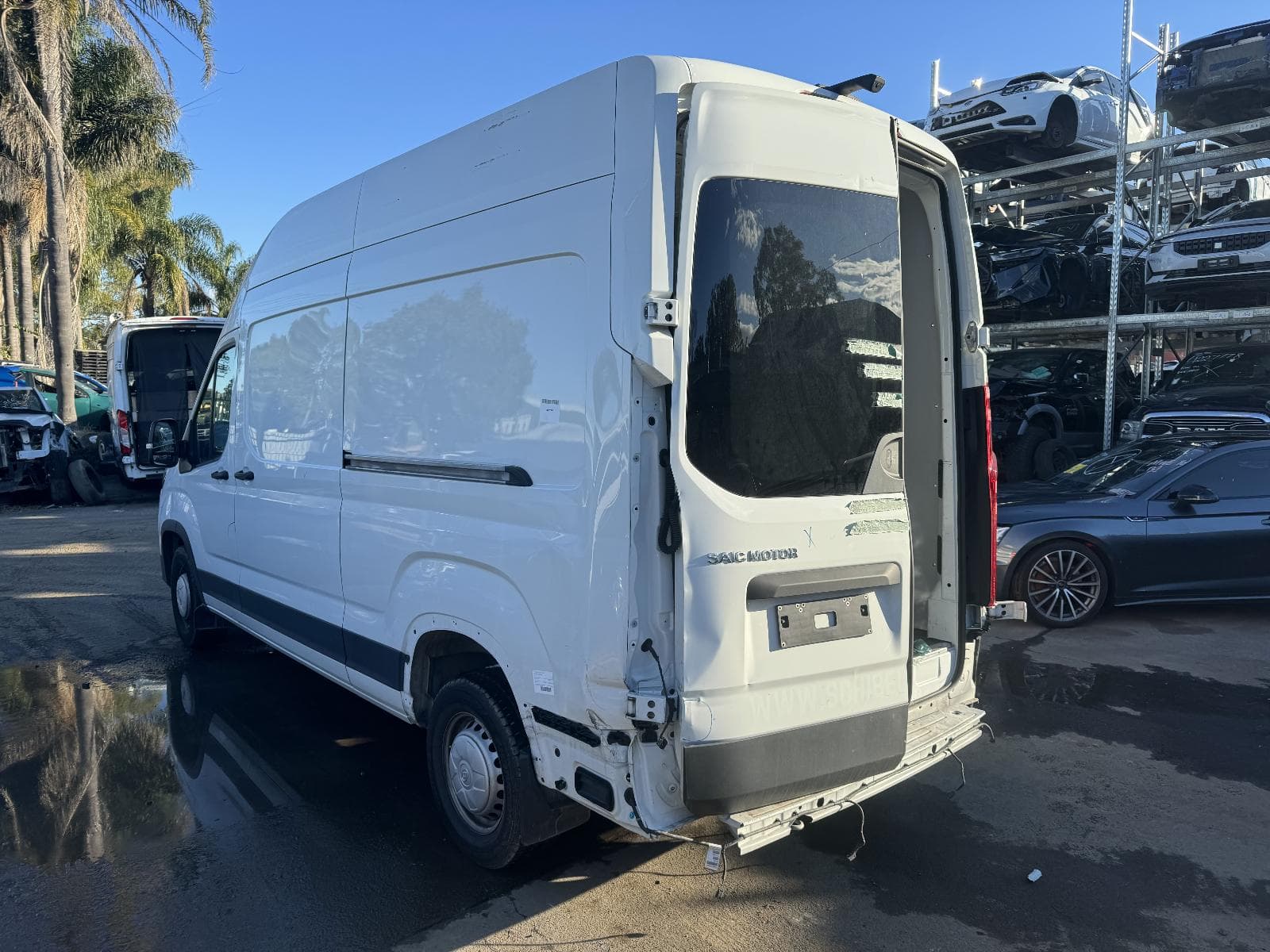2022 LDV DELIVER 9 5
