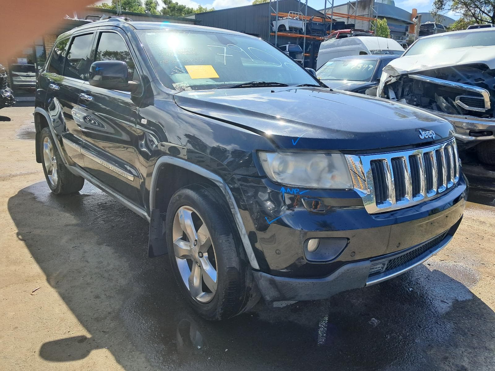 Featured wrecking vehicle: 2012 JEEP GRANDCHEROKEE (stock 7902)