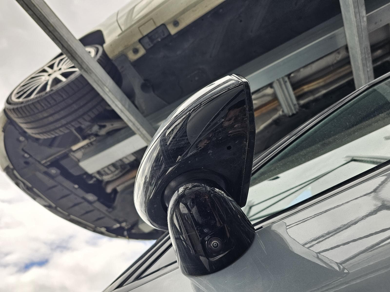 2023 POLESTAR 2 13