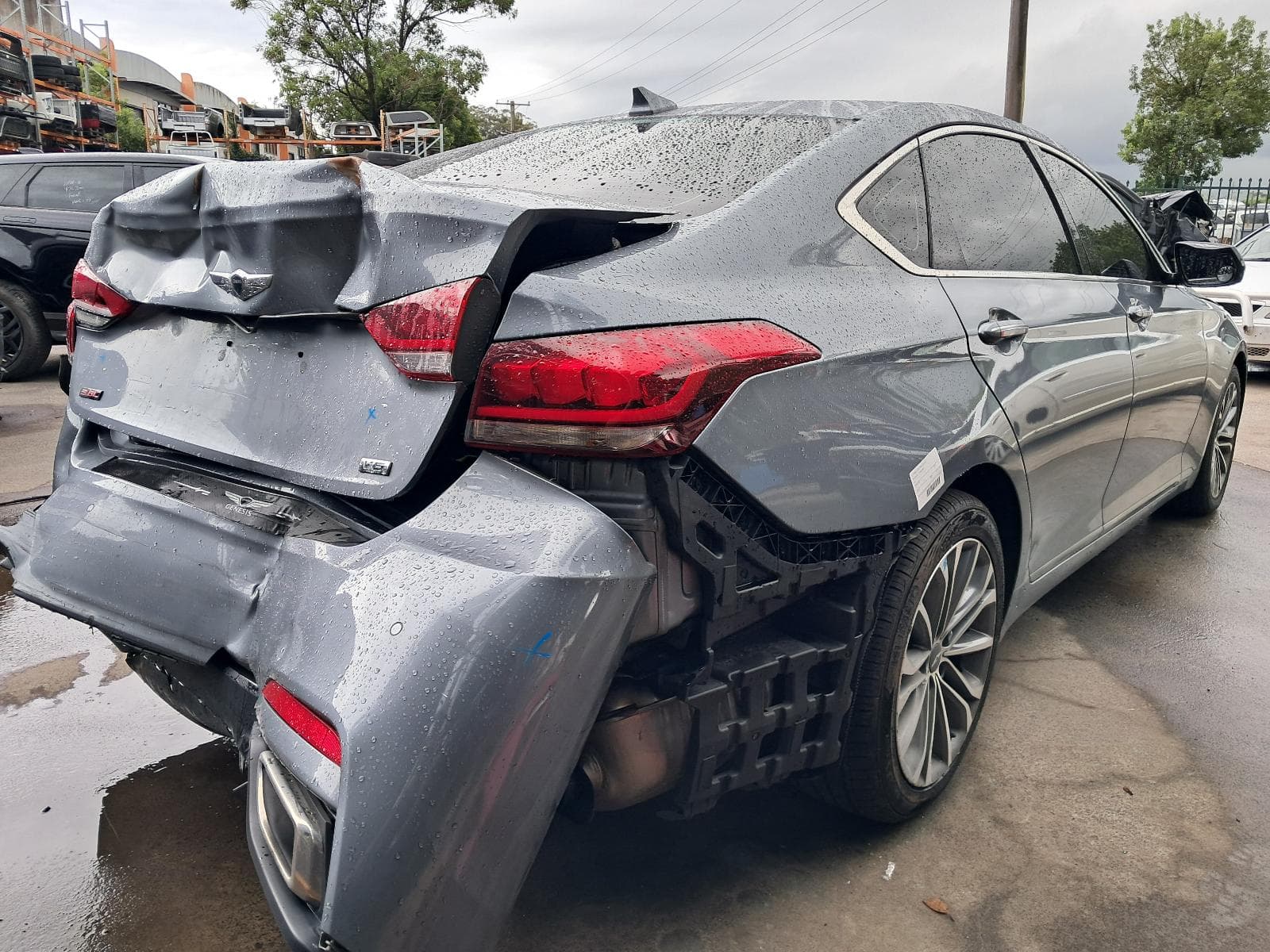 2015 HYUNDAI GENESIS 6