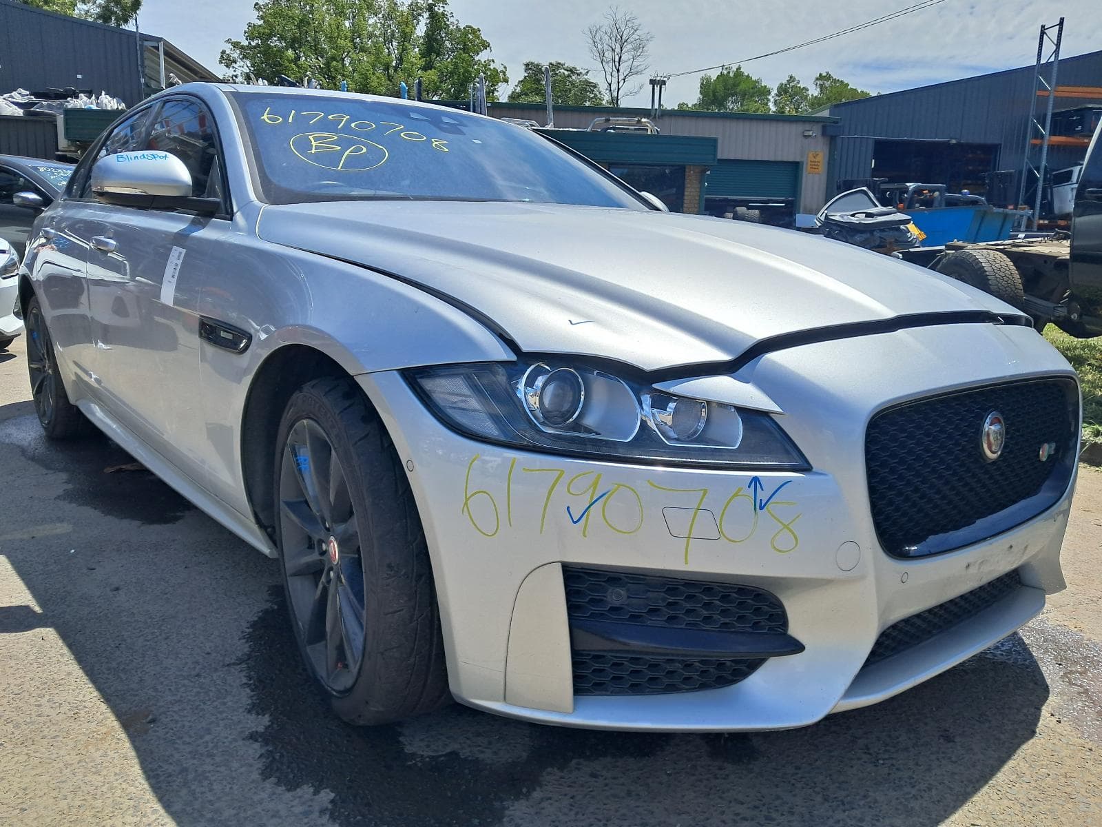 Featured wrecking vehicle: 2016 JAGUAR XF (stock 8425)