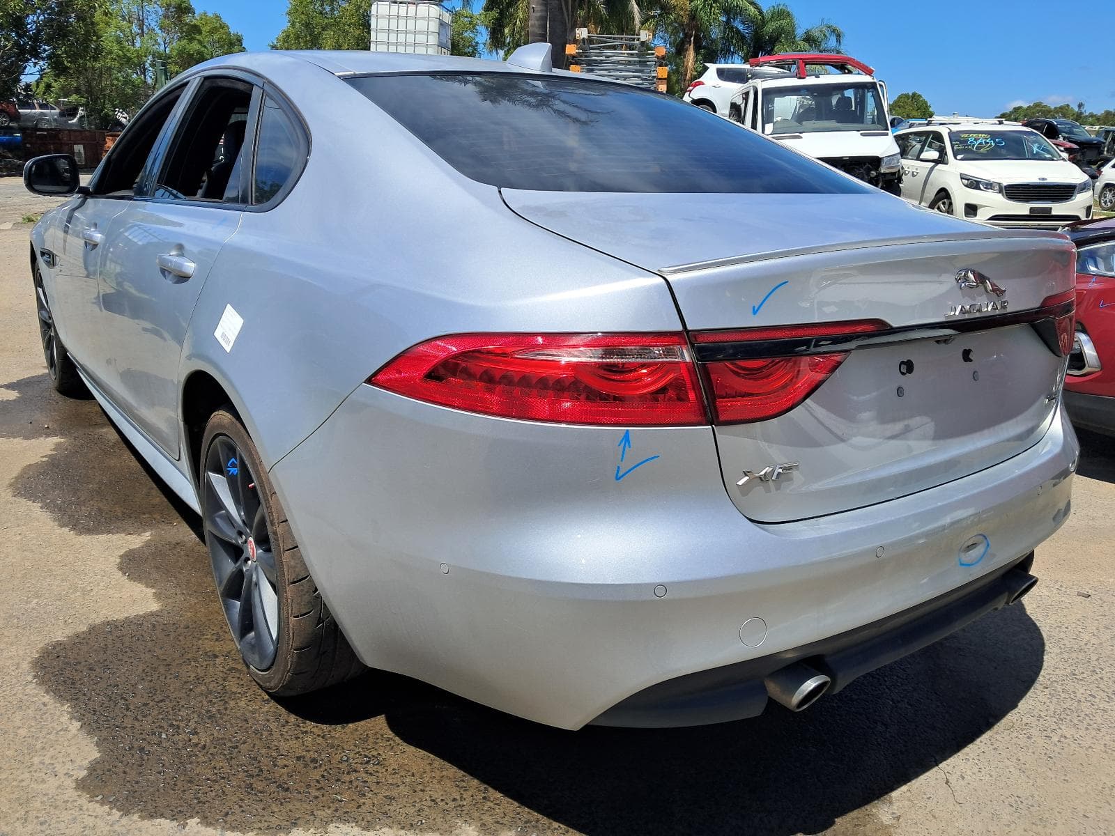 2016 JAGUAR XF 5