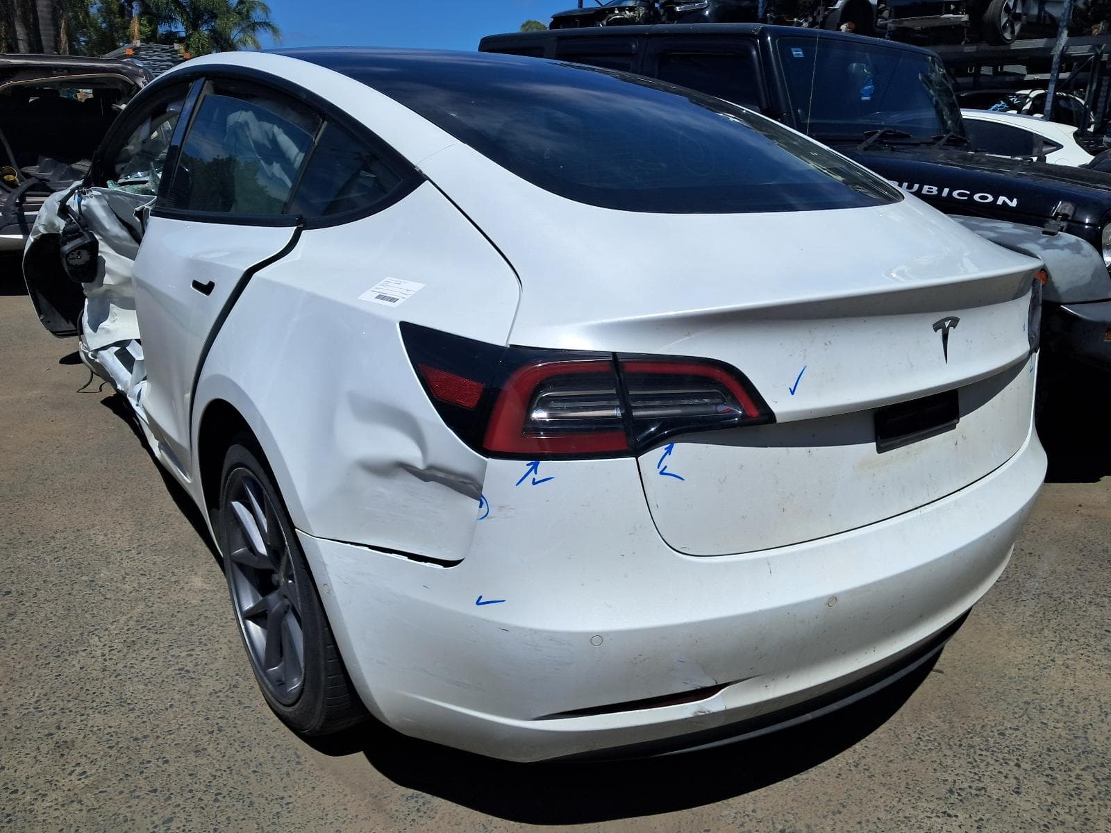 2022 TESLA MODEL 3 4