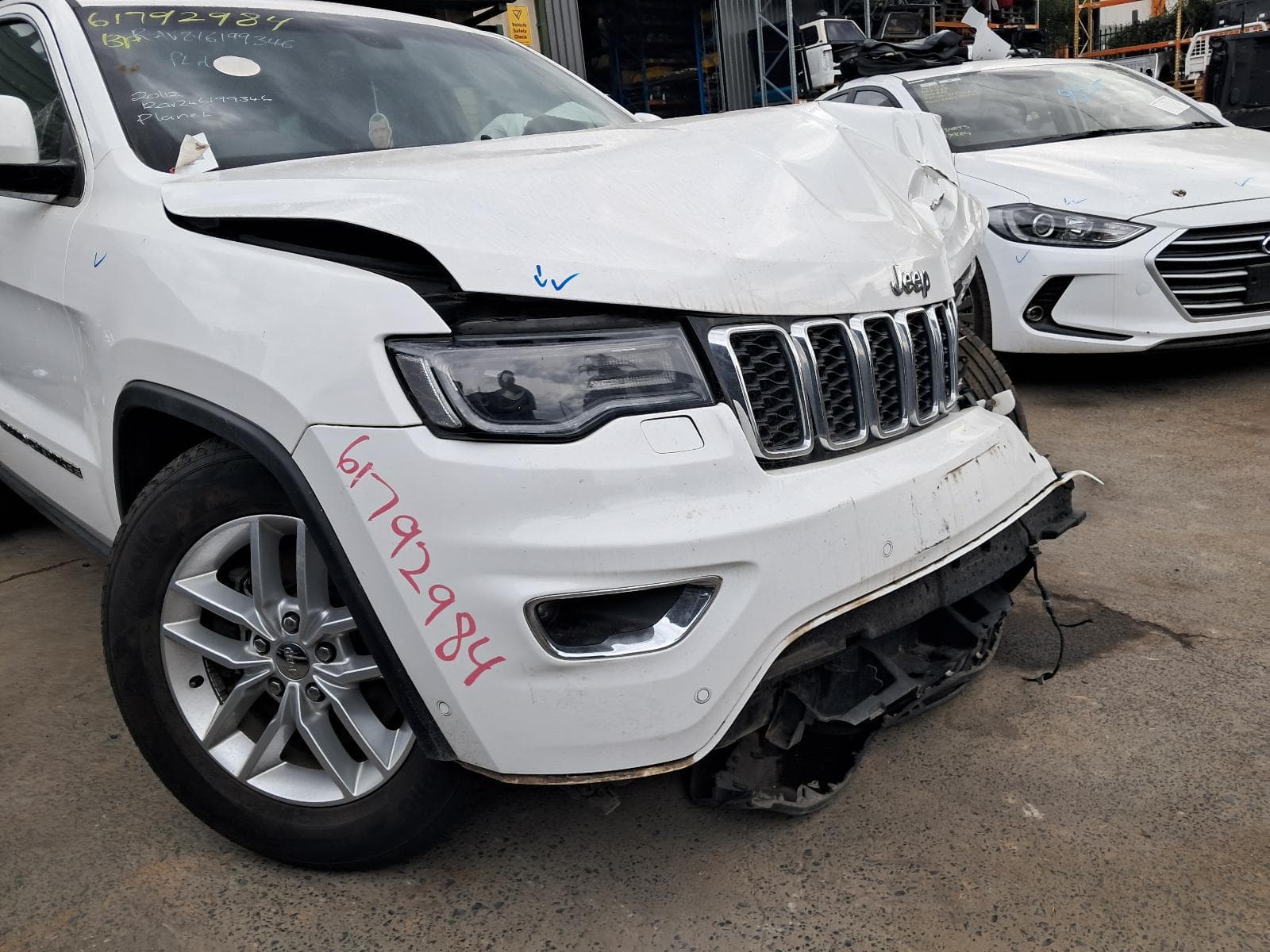 2016 JEEP GRANDCHEROKEE 8