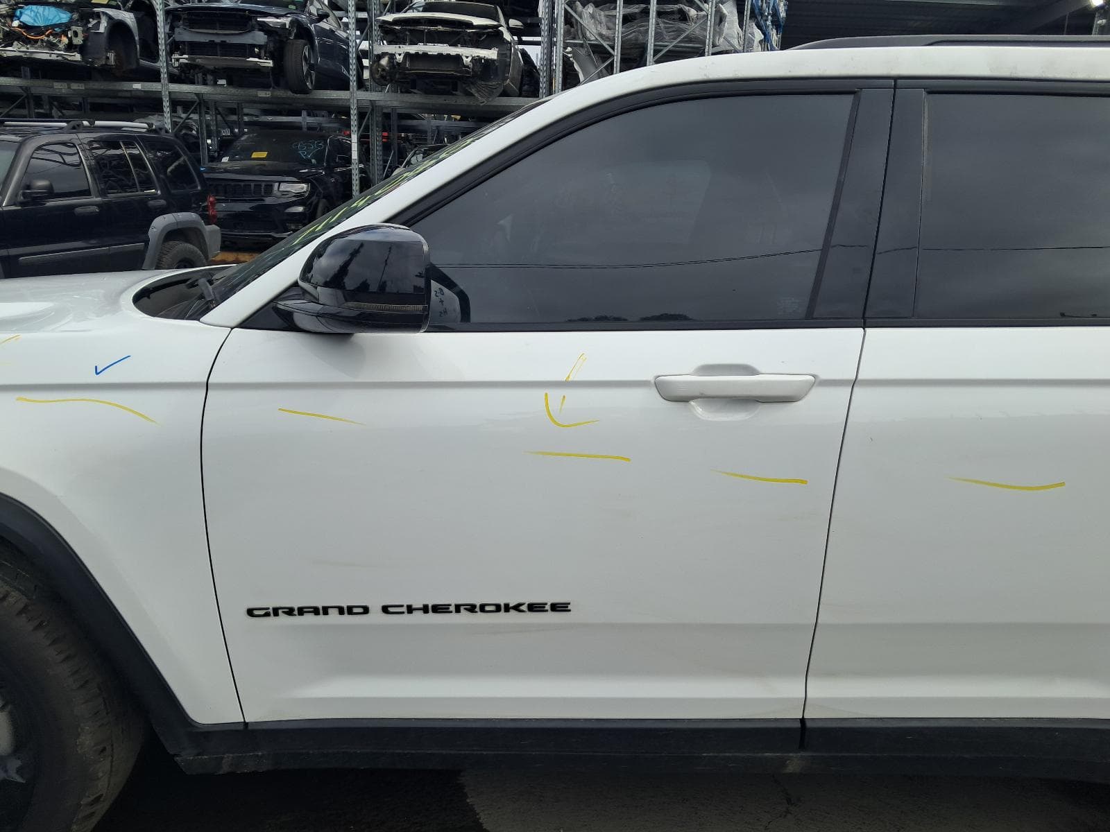 2023 JEEP GRANDCHEROKEE 15
