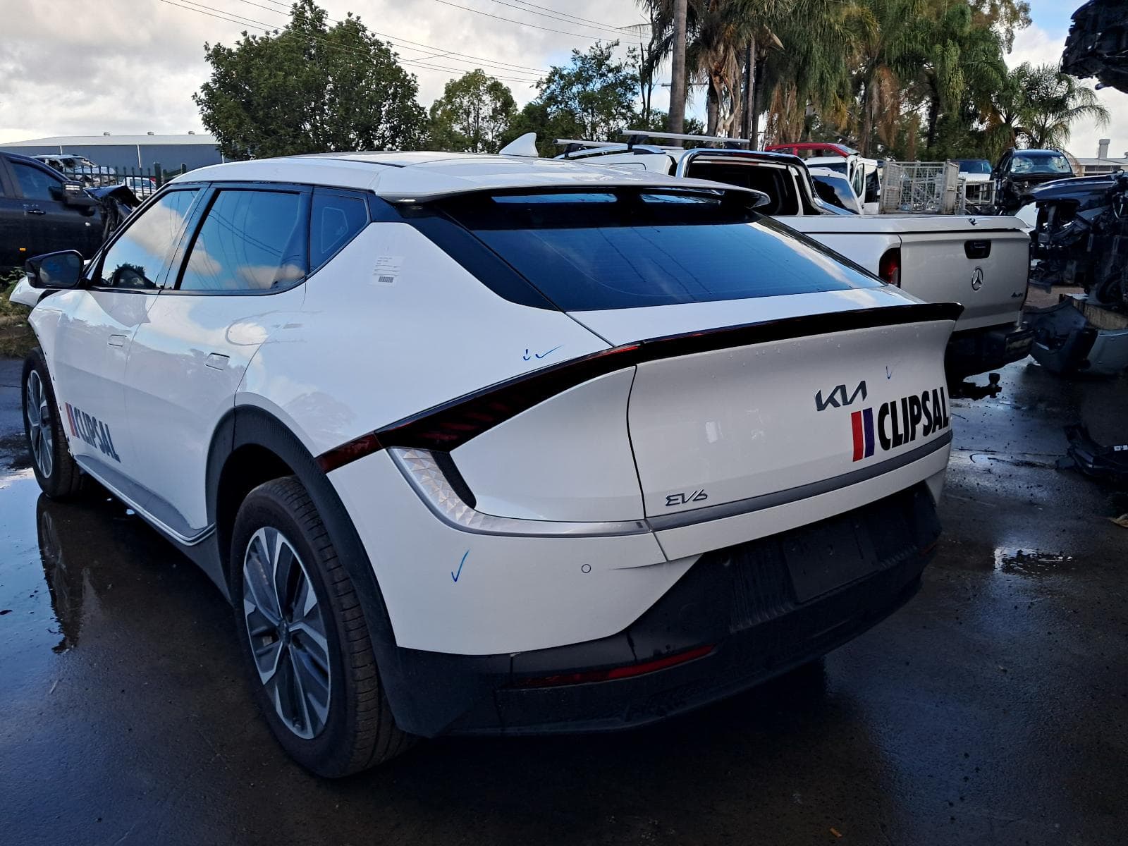2024 KIA EV6 3