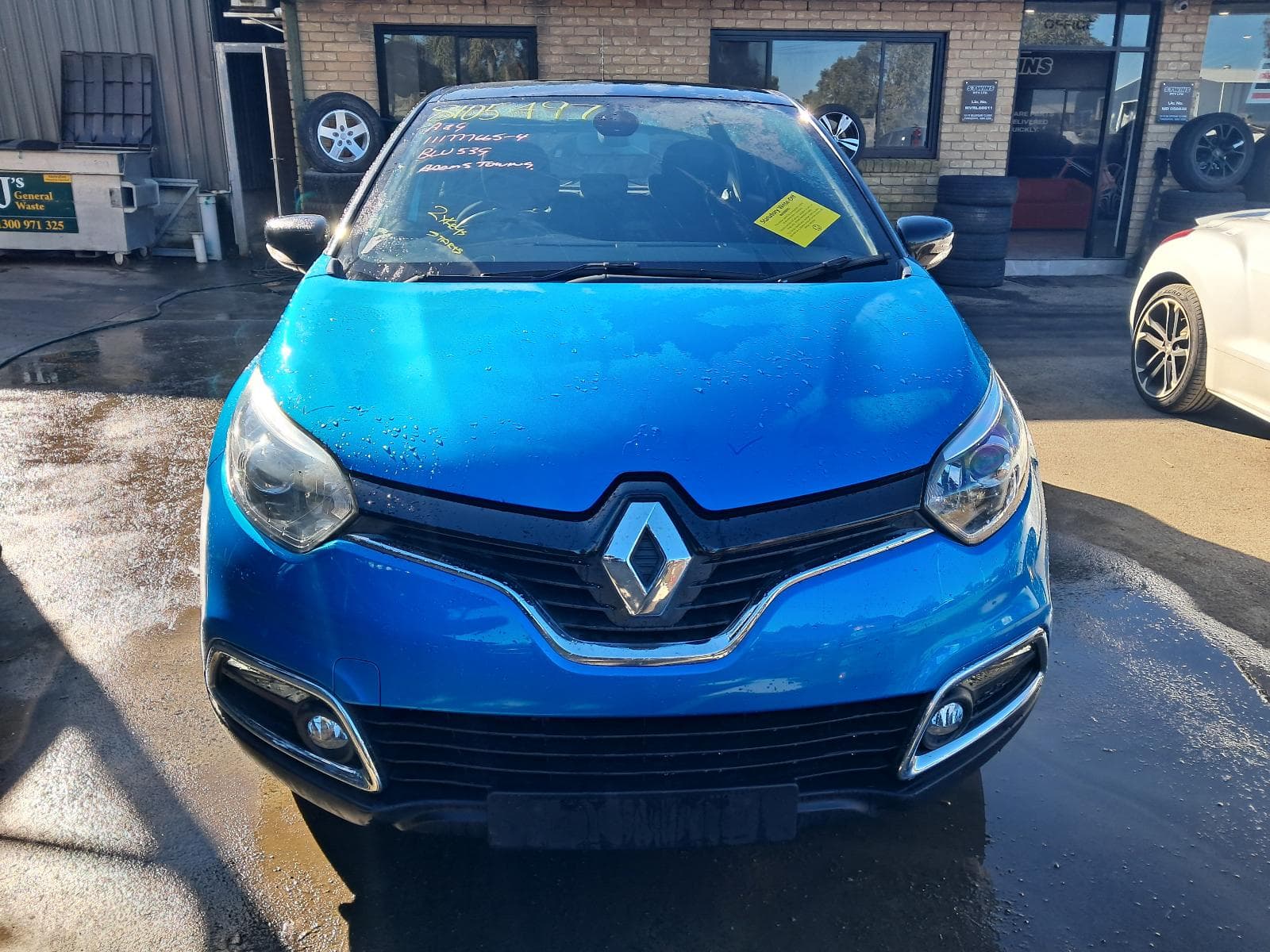 2015 RENAULT CAPTUR 10