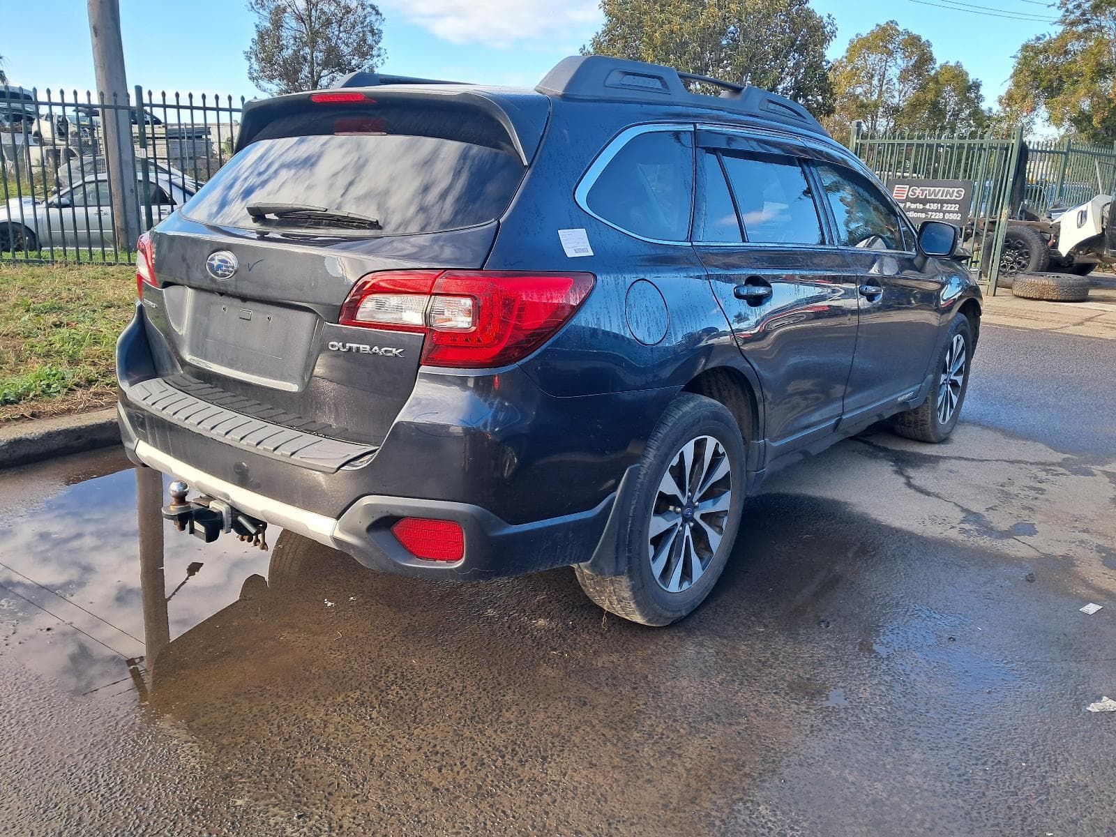 Featured wrecking vehicle: 2016 SUBARU OUTBACK (stock 9186)