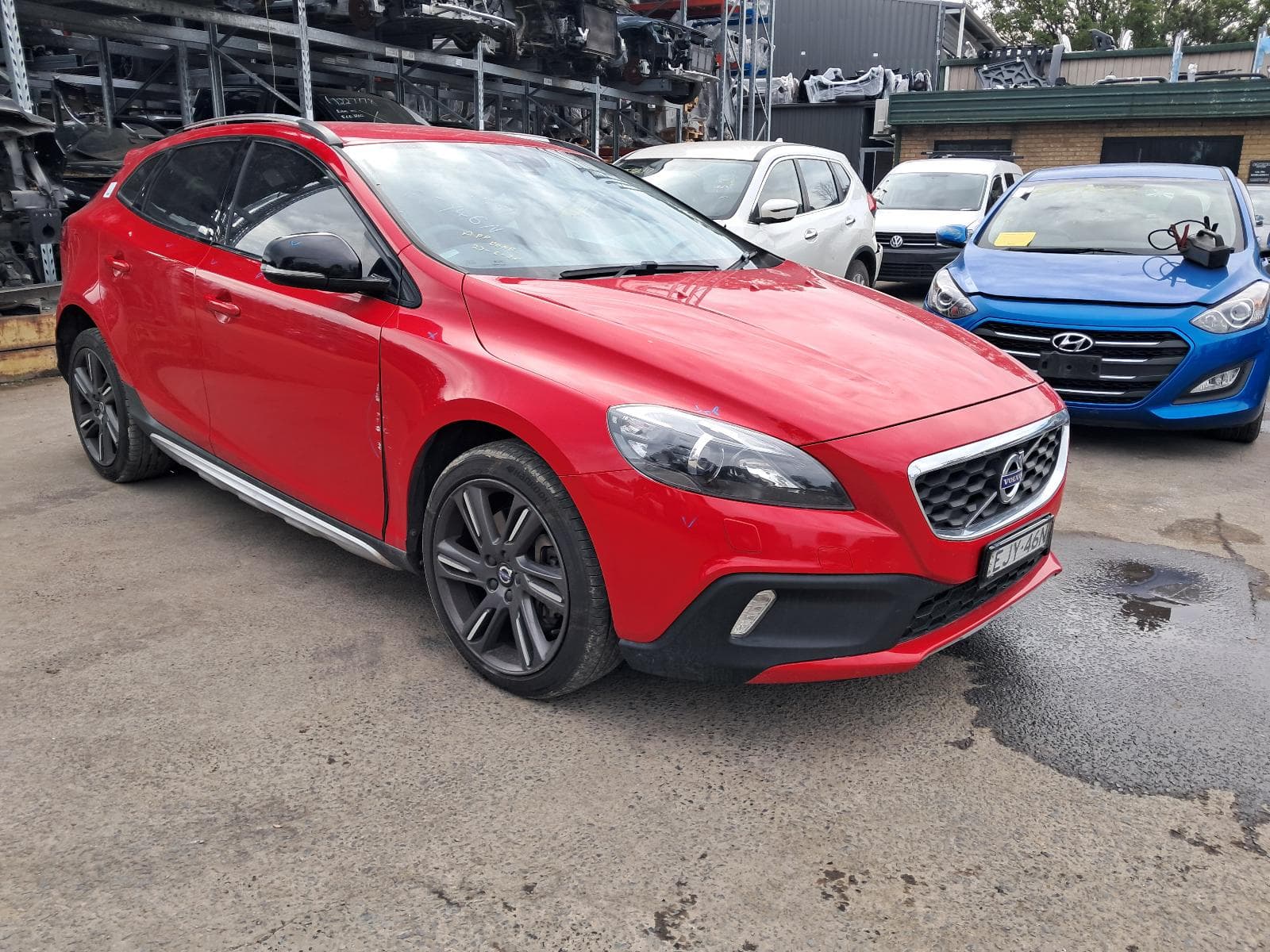 Featured wrecking vehicle: 2014 VOLVO S40 (stock 9231)