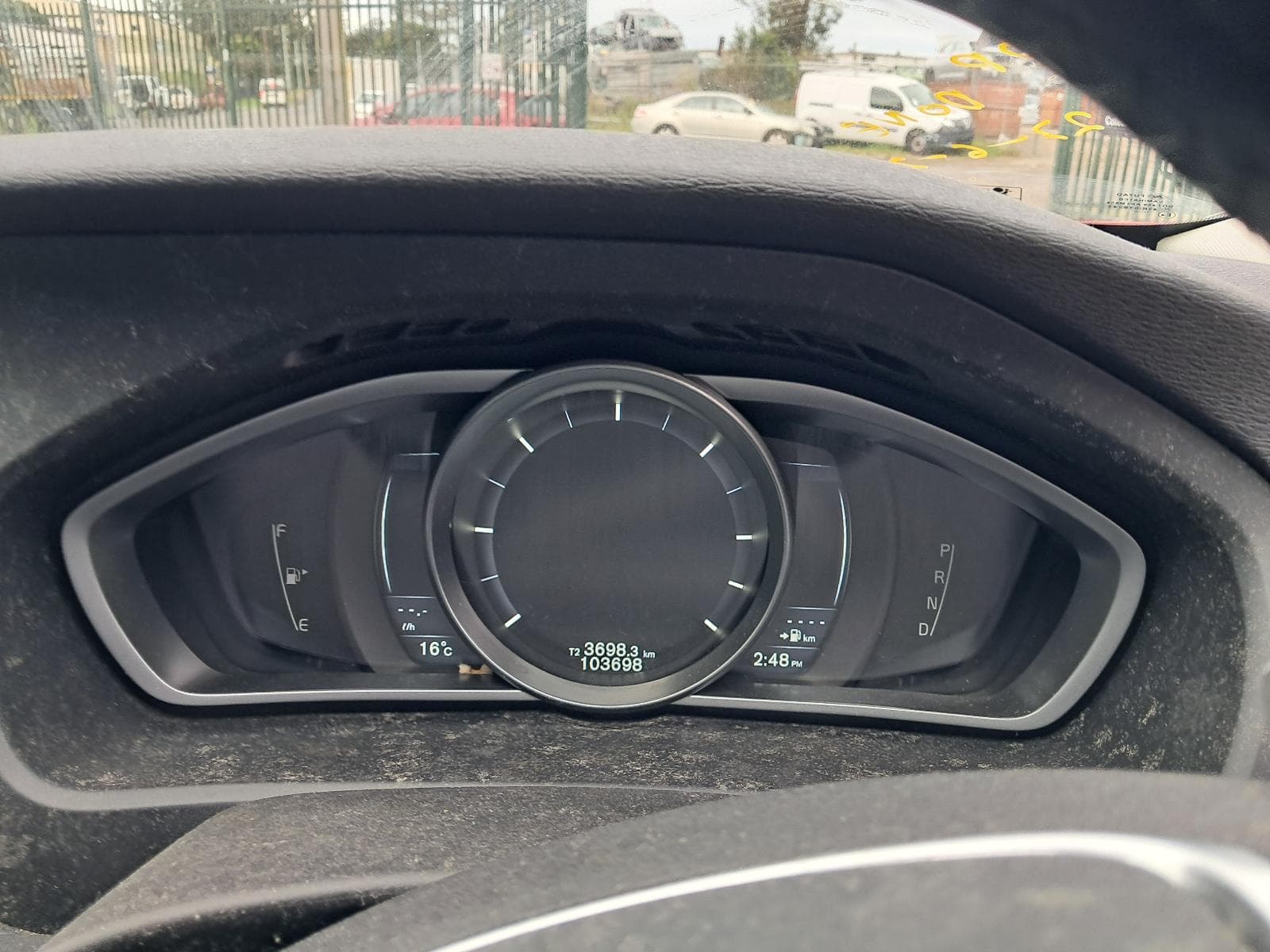 2014 VOLVO S40 2