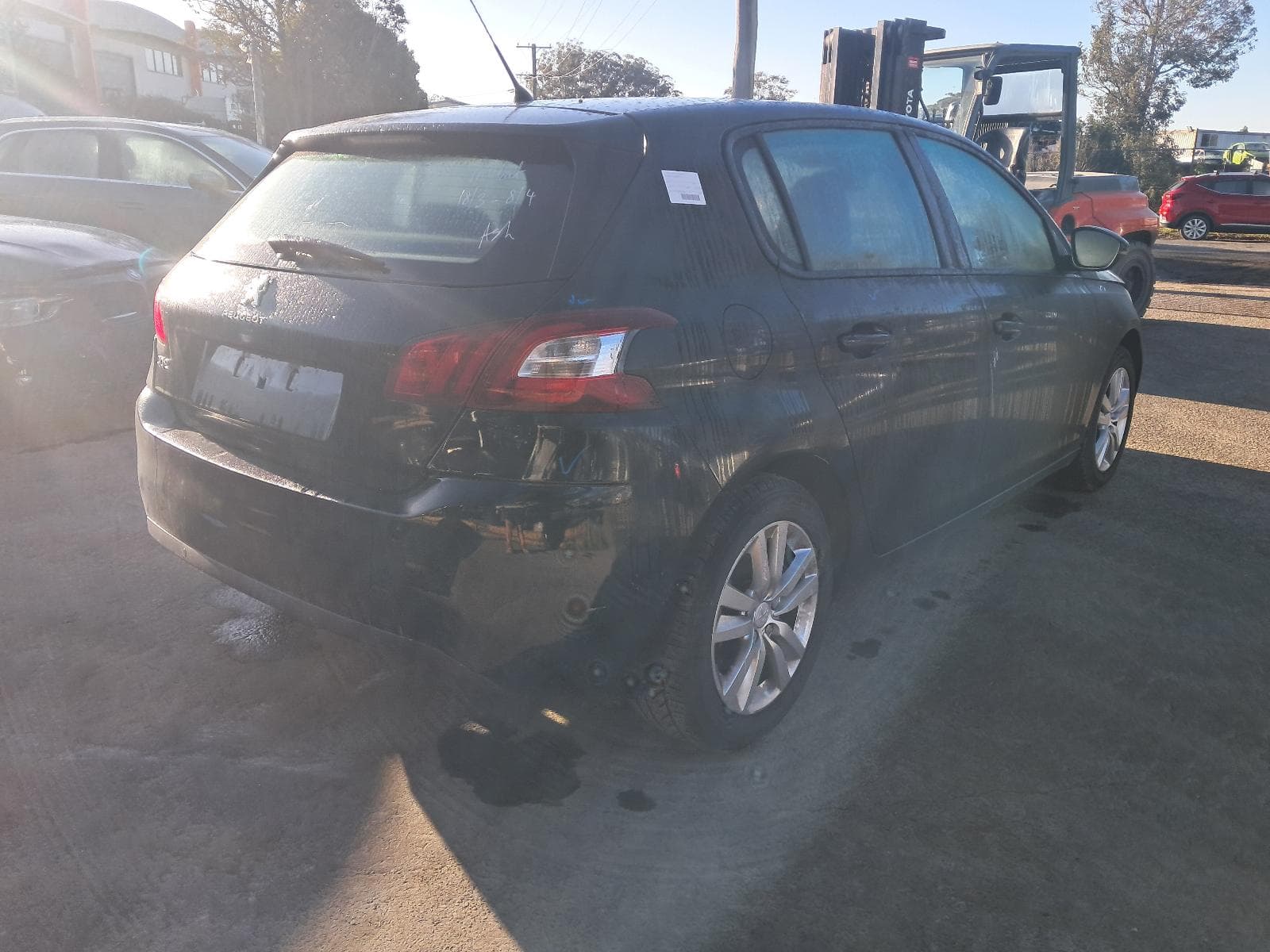 2015 PEUGEOT 308 5