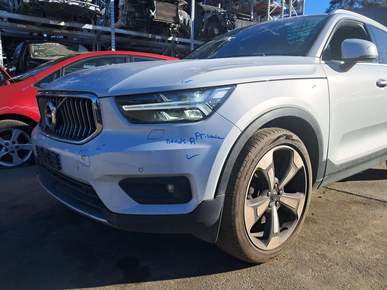 2018 VOLVO XC40 8
